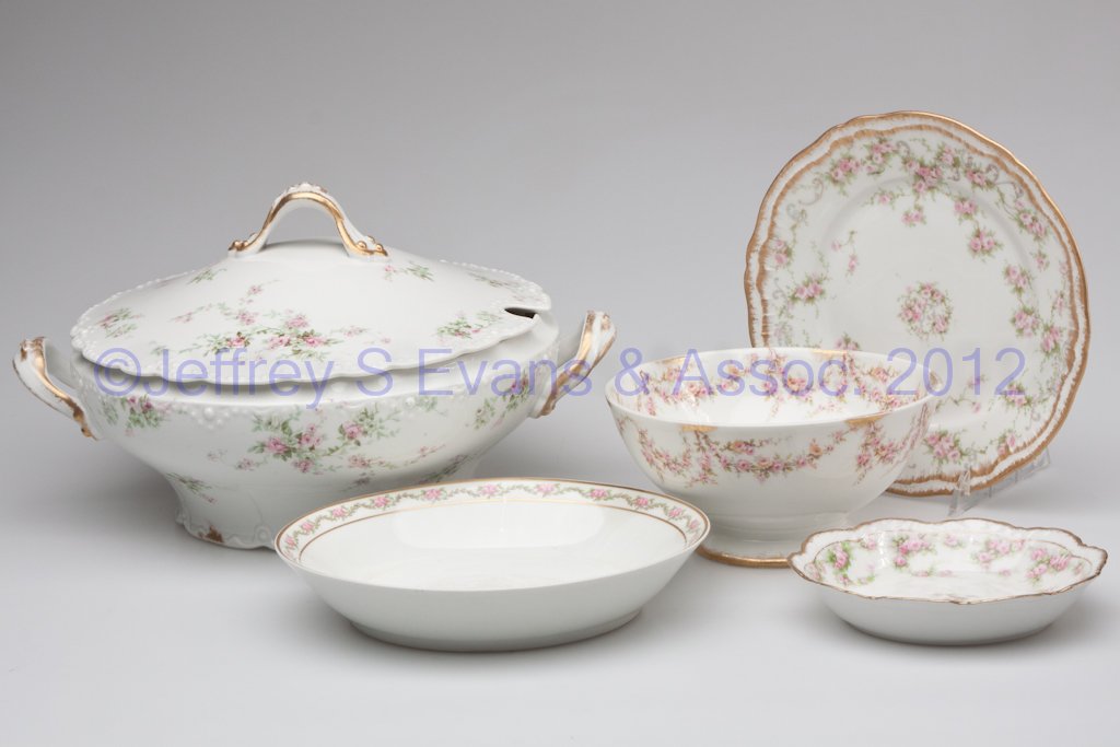 HAVILAND LIMOGES ARTICLES, LOT OF FIVE: HAVILAND LIMOGES ARTICLES, LOT OF FIVE, polychrome floral and gilt decoration, including a round covered tureen with two open handles, raised on a shallow foot and marked for Theodore Haviland. Late 1