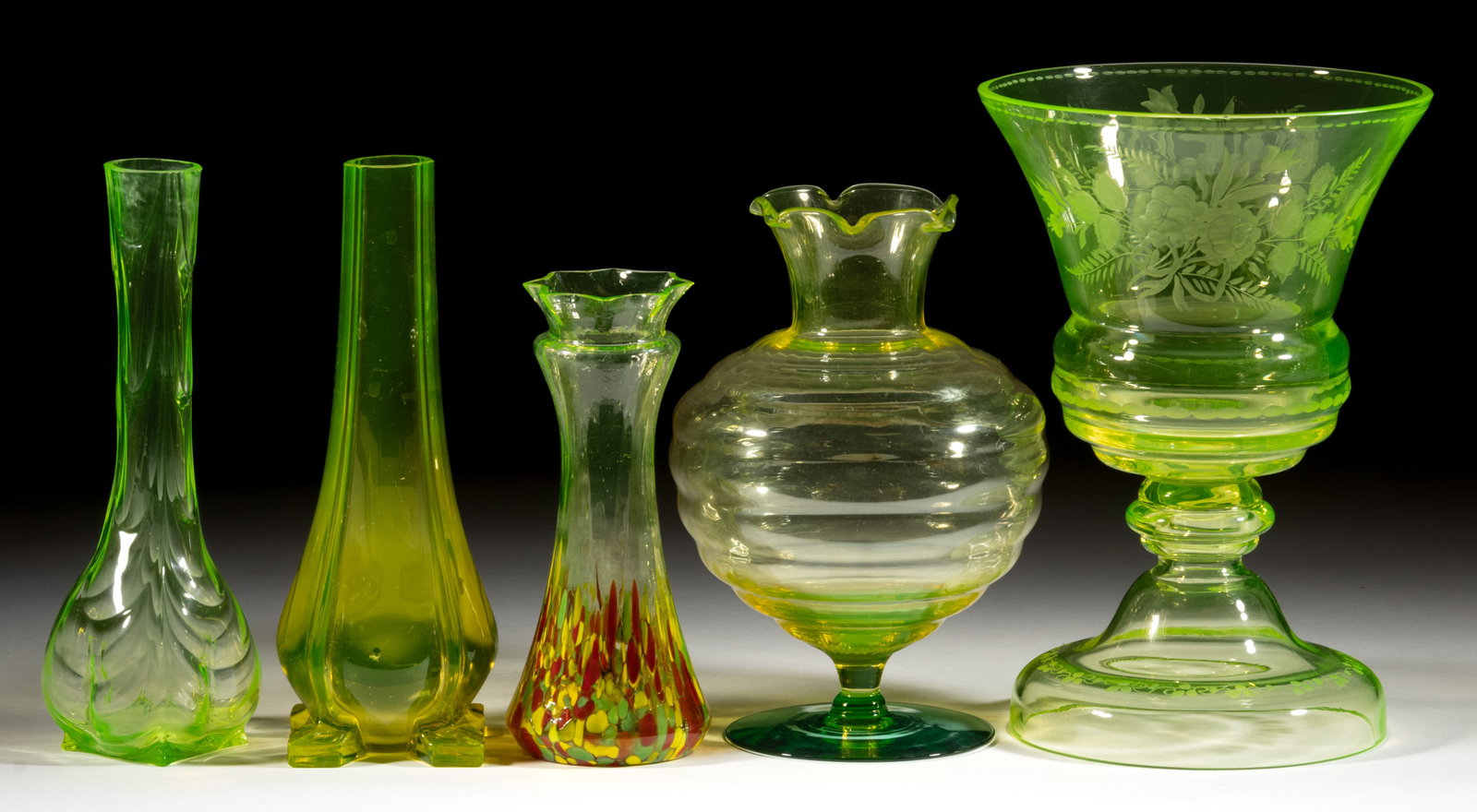 ASSORTED CZECH ART GLASS ARTICLES, LOT OF FIVE (1 of 1)