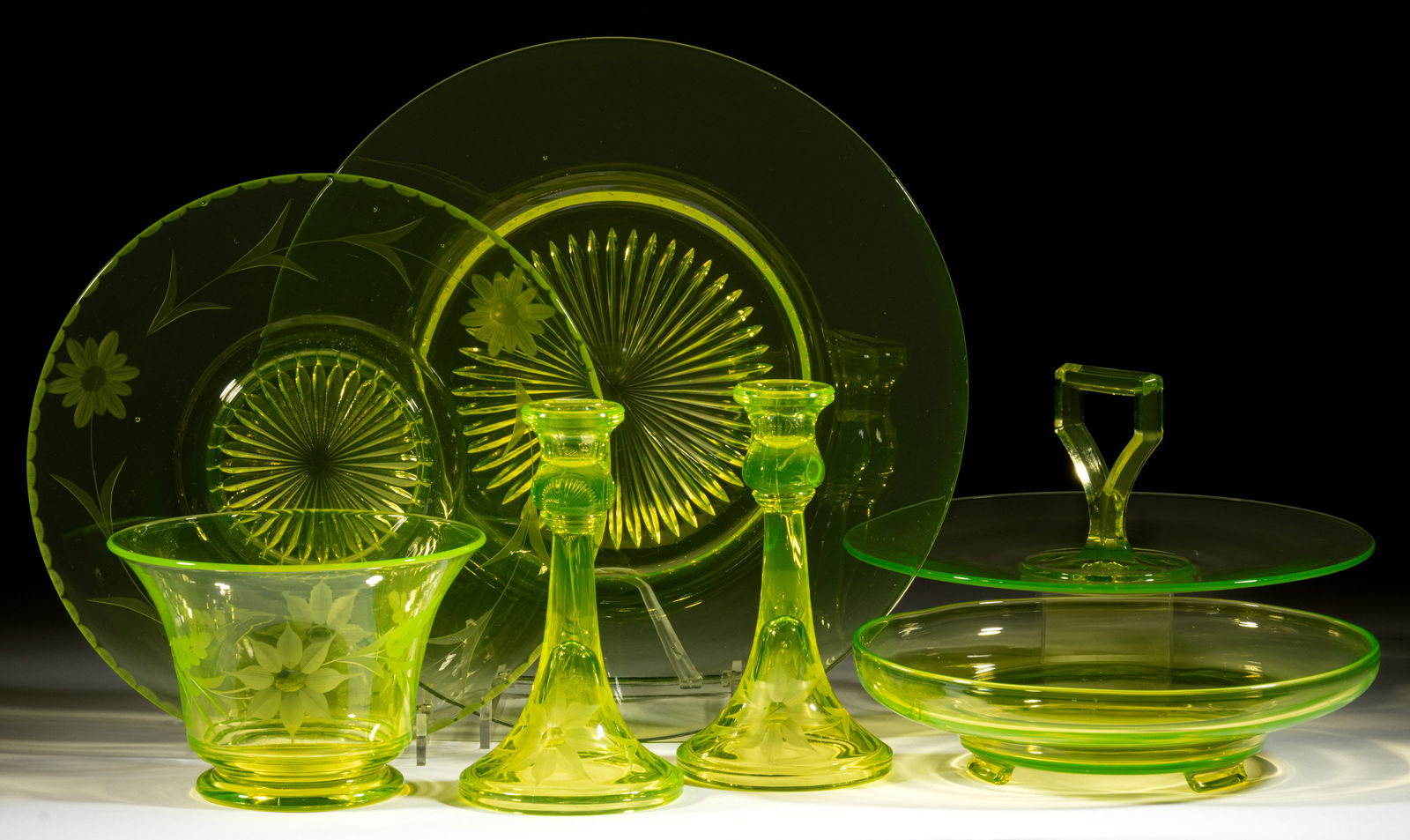 DEPRESSION ERA VASELINE GLASS ARTICLES, LOT OF SEVEN (1 of 1)