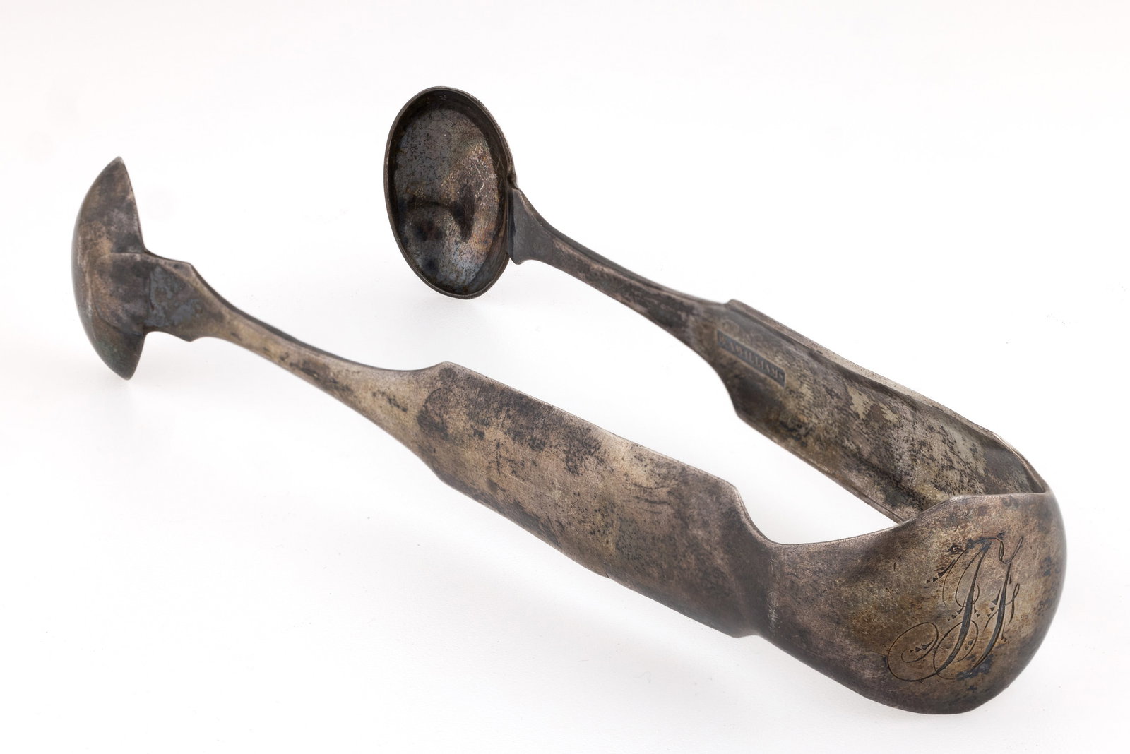 WILLIAM A. WILLIAMS, ALEXANDRIA, VIRGINIA / WASHINGTON, DC COIN SILVER SUGAR TONGS (1 of 3)