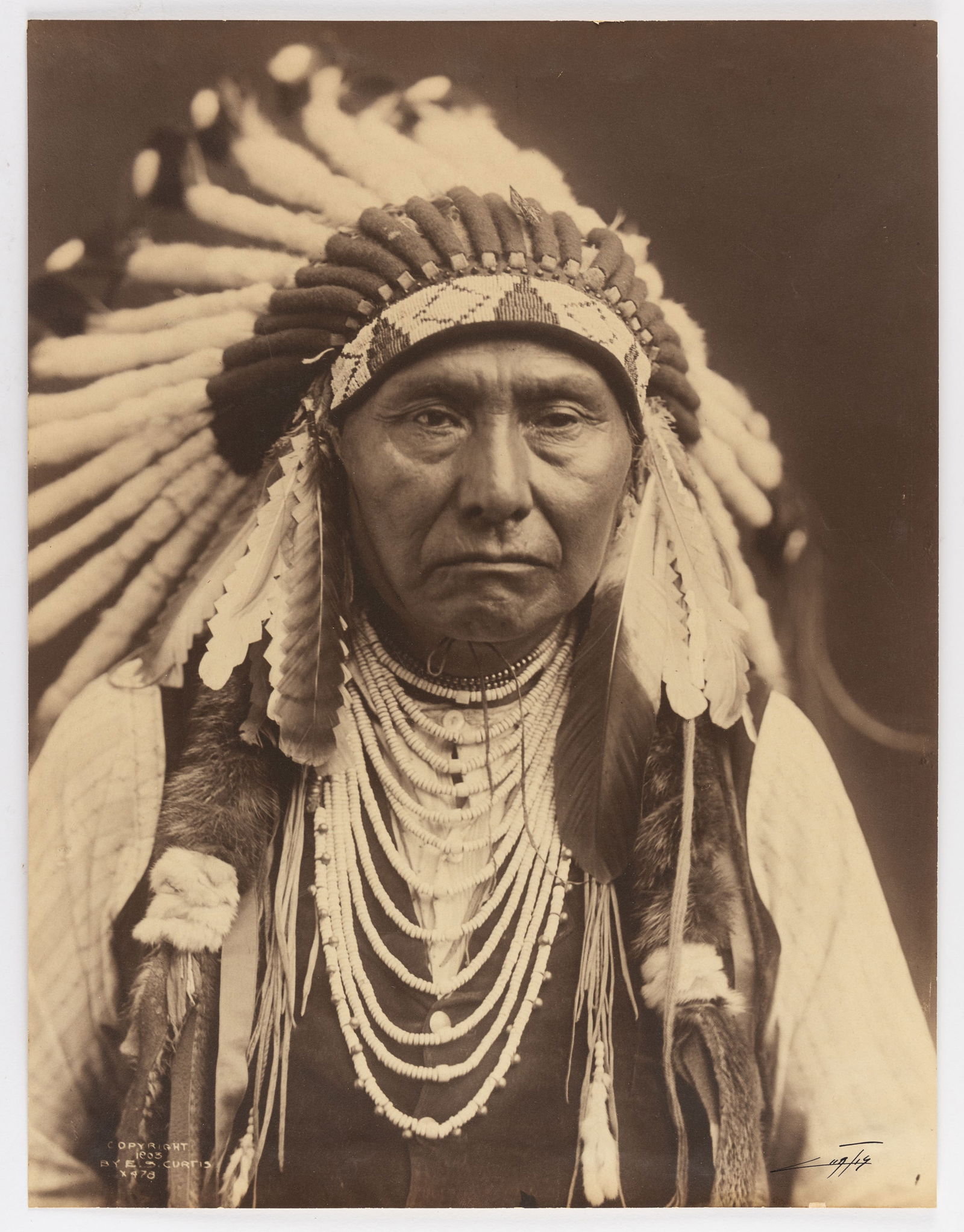 RARE EDWARD SHERIFF CURTIS (AMERICAN, 1868-1952) LARGE FORMAT PHOTOGRAPHIC PORTRAIT OF CHIEF JOSEPH (1 of 6)