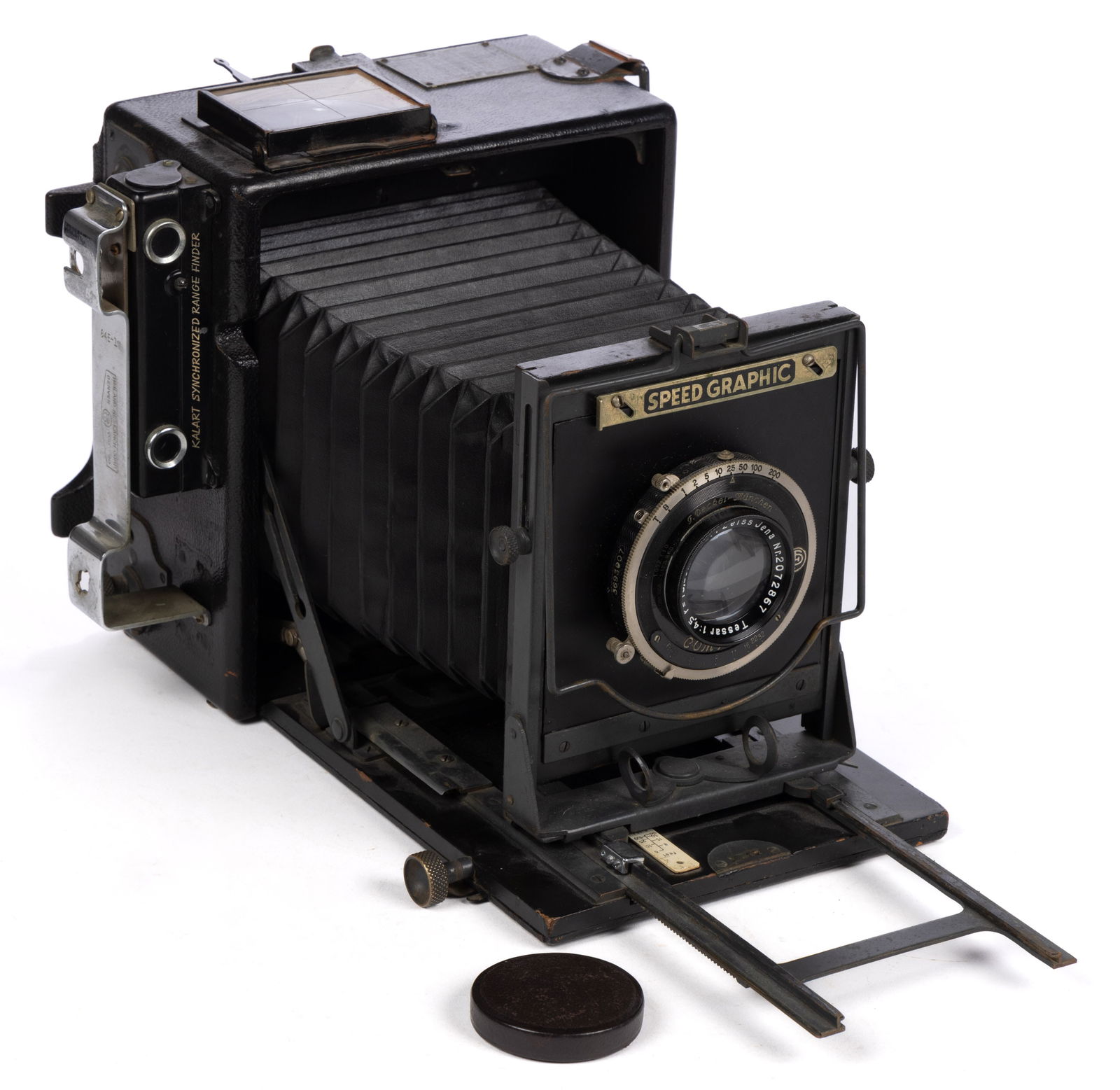 ZANE GREY (AMERICAN, 1872-1939) OWNED FOLMER GRAFLEX PRE ANNIVERSARY SPEED GRAPHIC CAMERA: ZANE GREY (AMERICAN, 1872-1939) OWNED FOLMER GRAFLEX PRE ANNIVERSARY SPEED GRAPHIC CAMERA, black exterior hardware and painted/black-oxidized brass components, horizontal Graphic back a