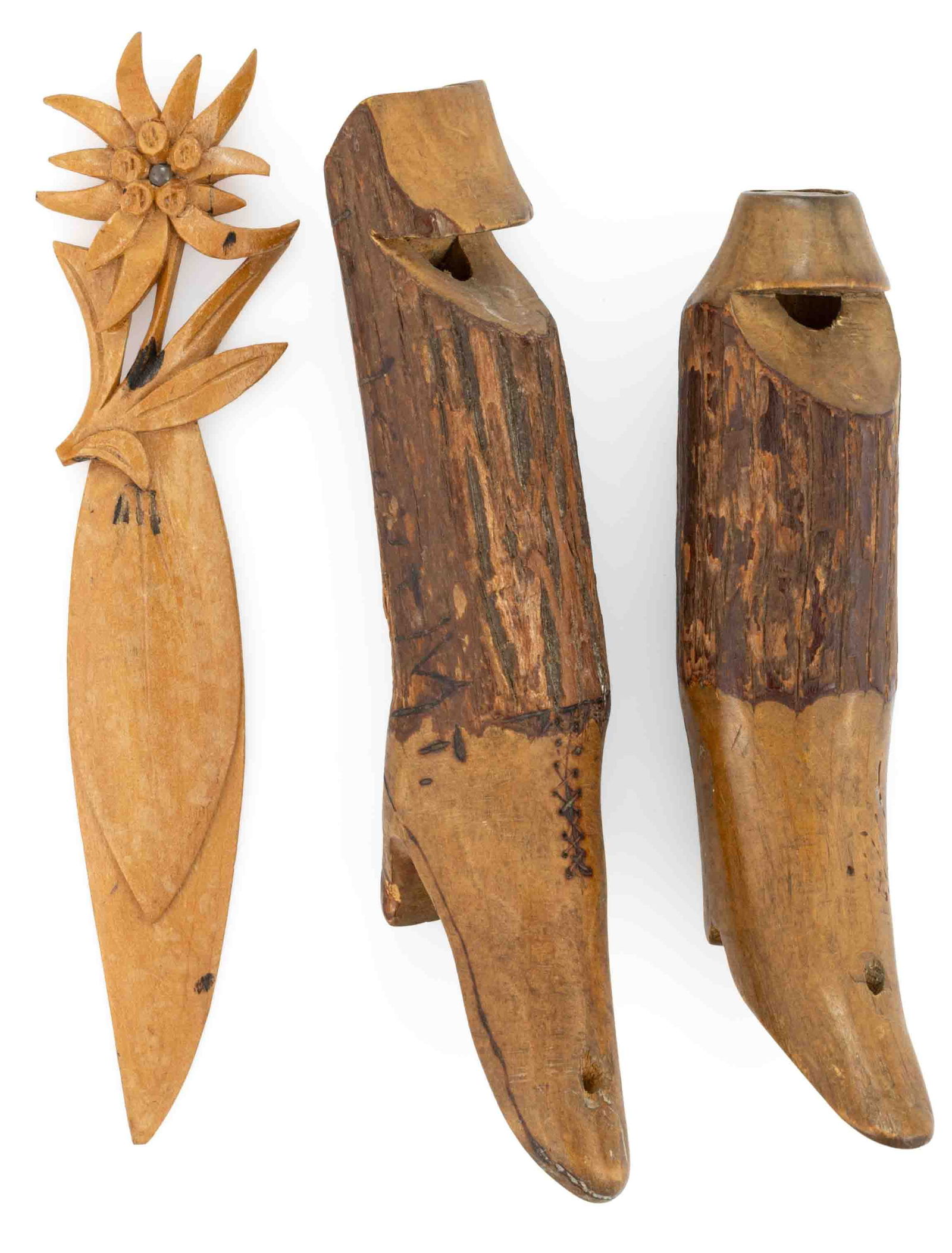 ANTIQUE / VINTAGE AMERICAN VIEW CARVED WOOD STANHOPE SOUVENIR ARTICLES, LOT OF THREE (1 of 2)