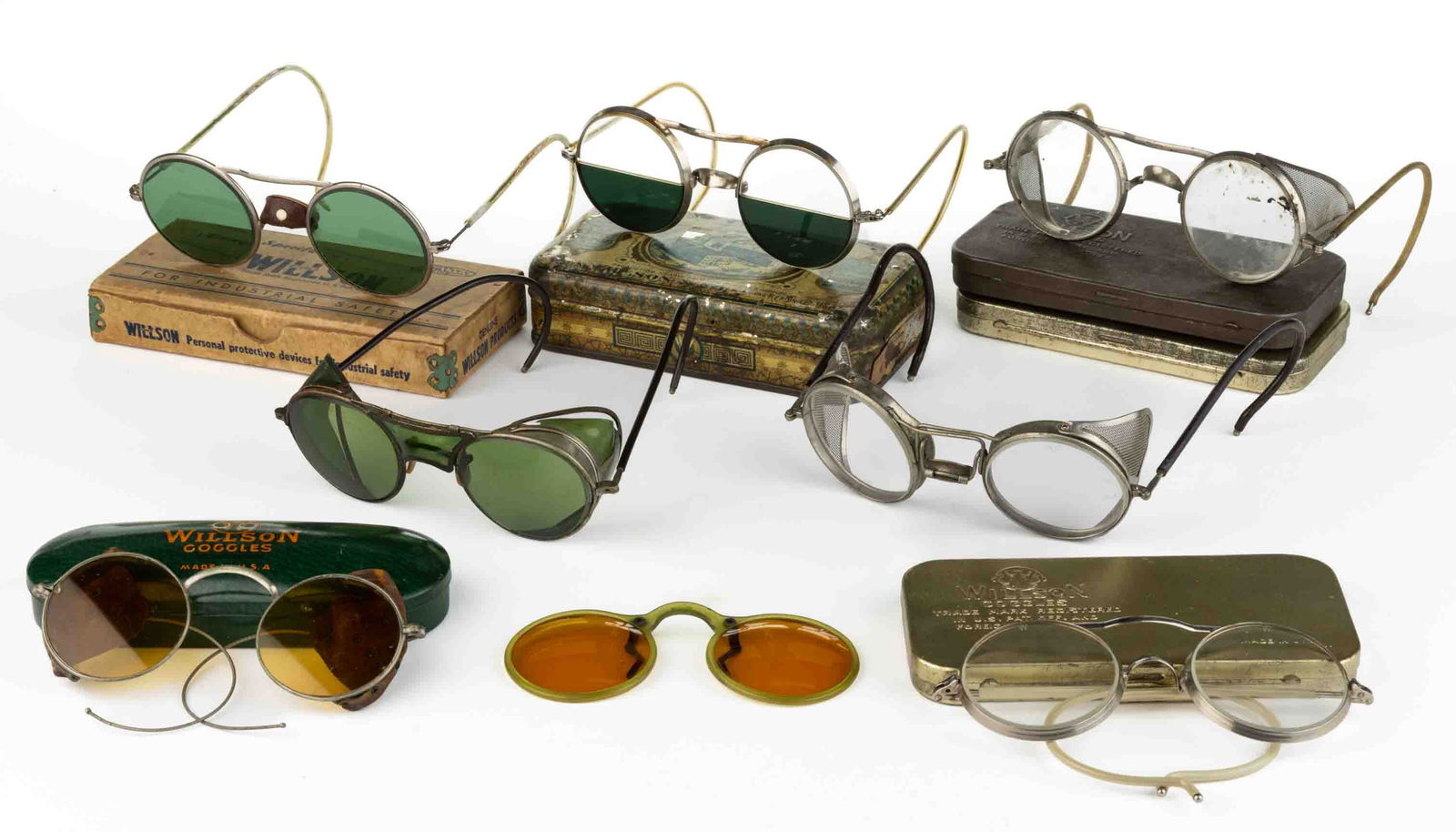 ASSORTED PROTECTIVE SPECTACLES / GOGGLES, LOT OF EIGHT (1 of 1)