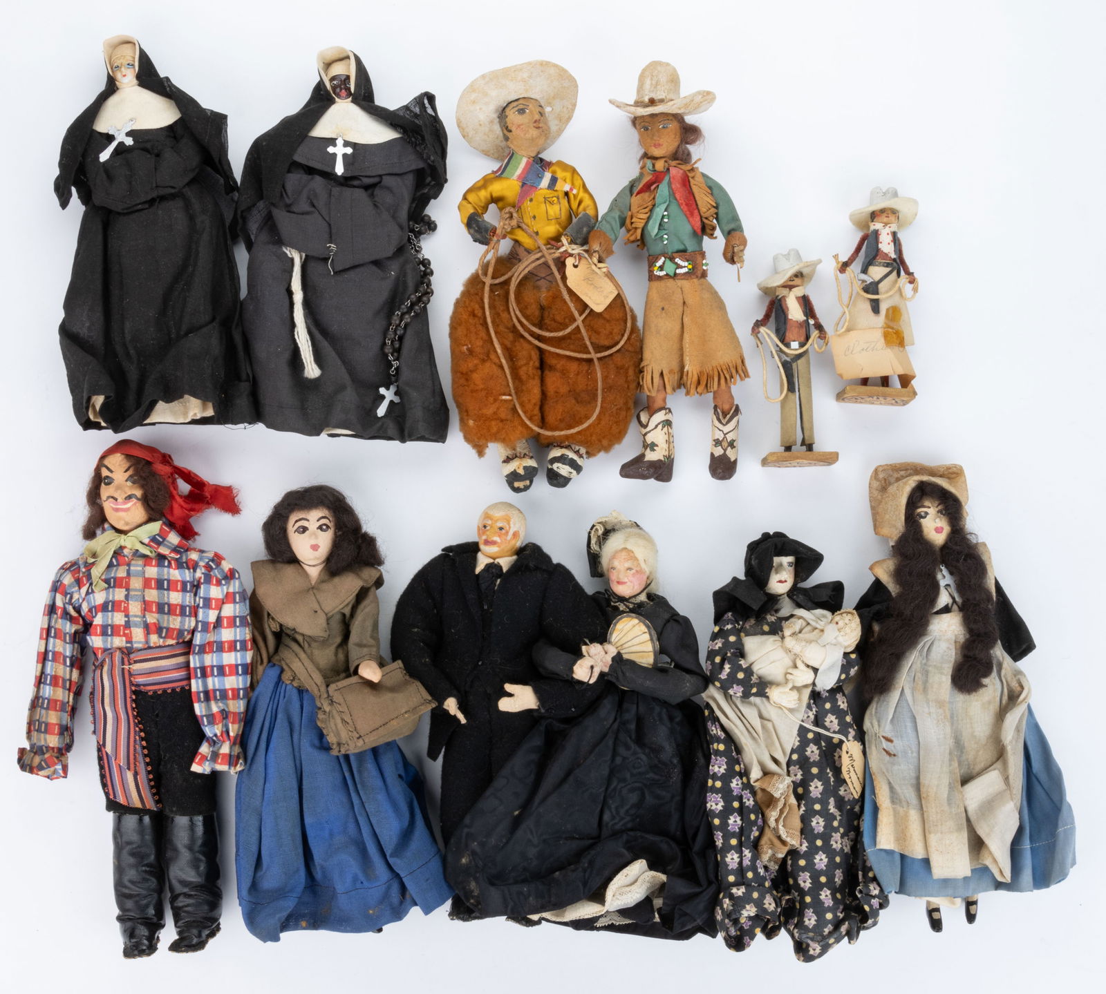 ASSORTED MATERIALS DOLLS, UNCOUNTED LOT (1 of 2)