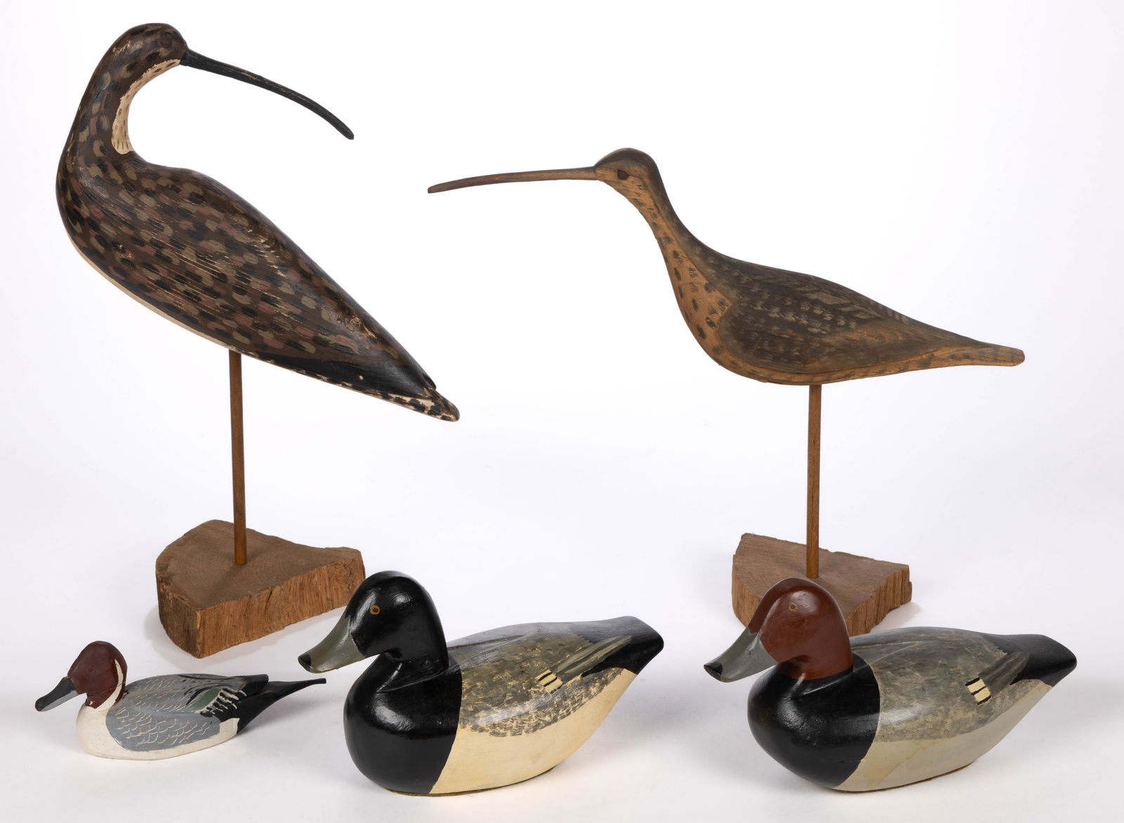 AMERICAN FOLK ART CARVED AND PAINTED DUCK / SHOREBIRD DECOYS, LOT OF FIVE (1 of 7)