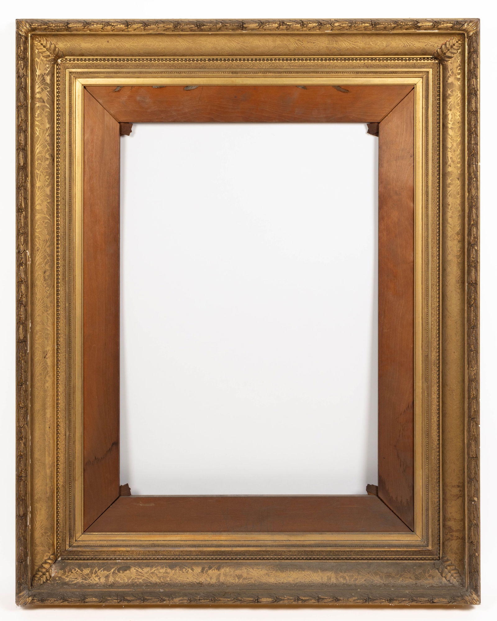 AMERICAN / BRITISH LARGE GILT GESSO FRAME (1 of 4)