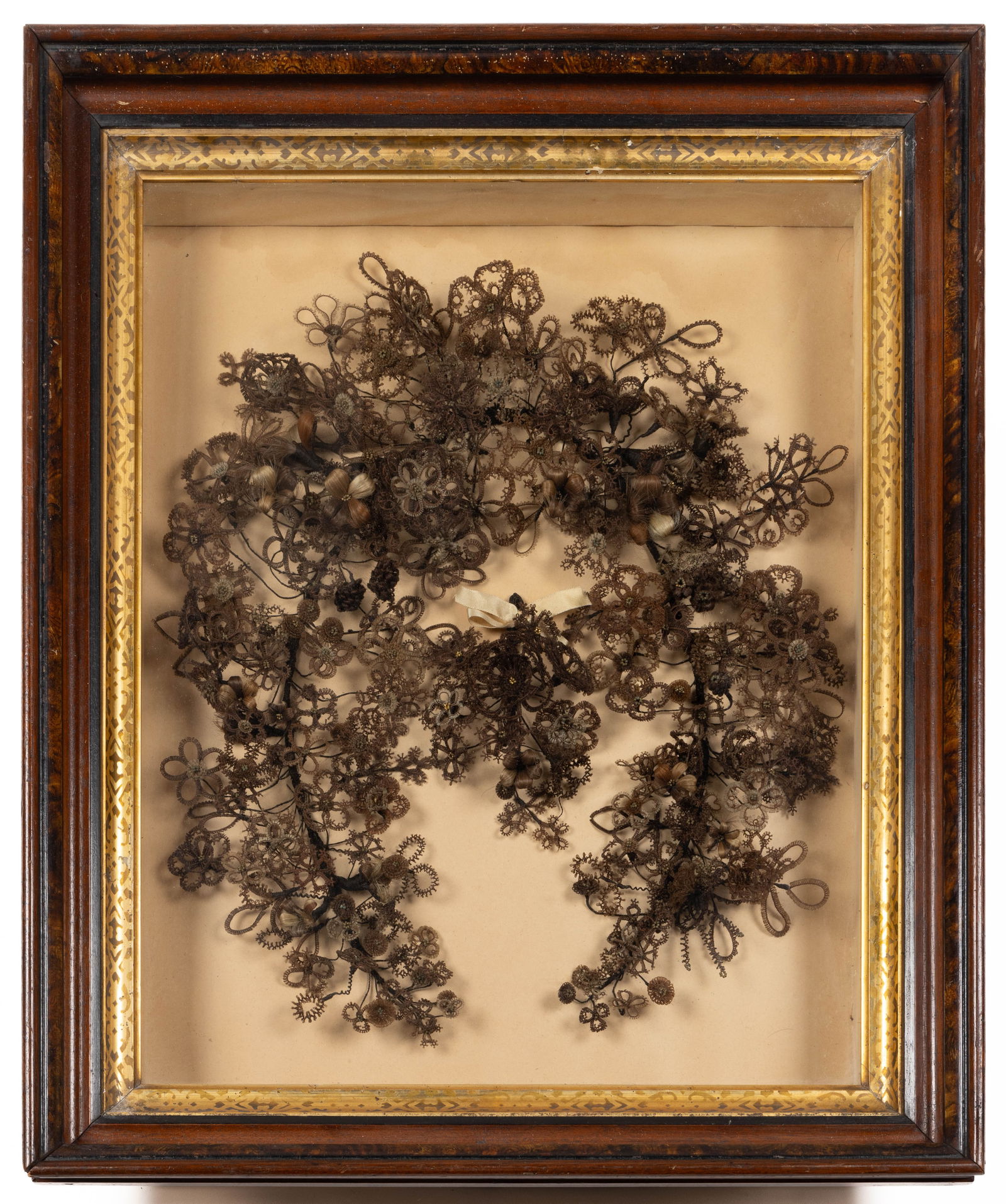 VICTORIAN WOVEN HAIR MOURNING WREATH (1 of 2)
