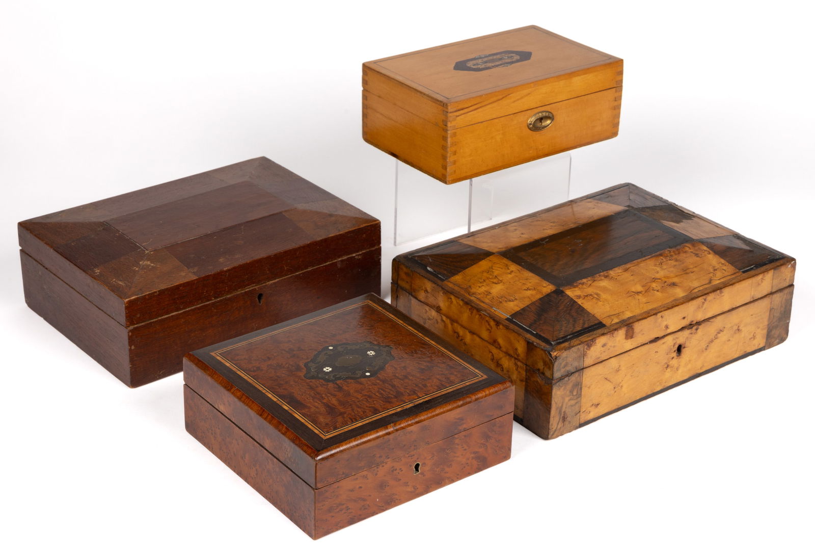 AMERICAN / EUROPEAN WOODEN INLAID BOXES, LOT OF FOUR (1 of 5)