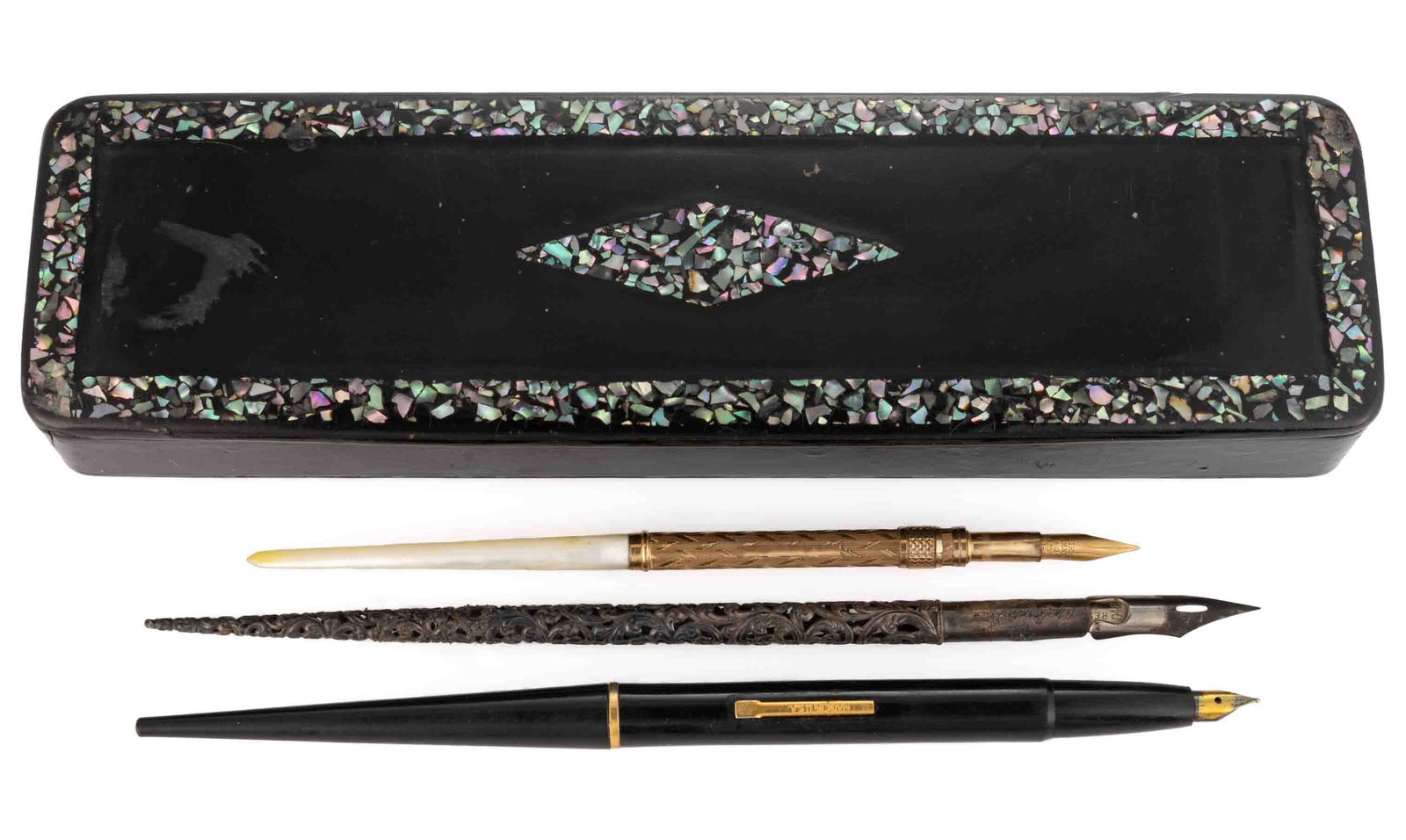 VICTORIAN FOUNTAIN / DIP PENS IN CASE, LOT OF THREE (1 of 1)