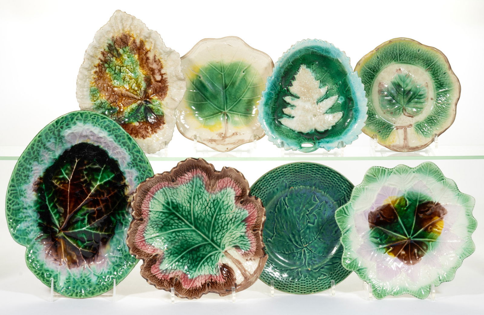 AMERICAN / CONTINENTAL MAJOLICA CERAMIC LEAF ARTICLES, LOT OF EIGHT (1 of 1)