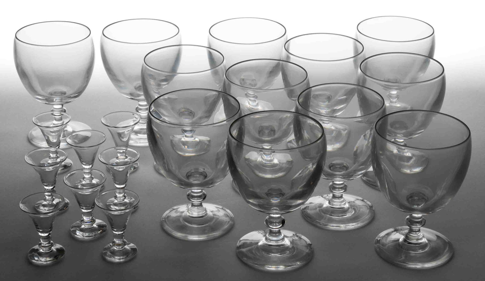 STEUBEN CRYSTAL ART GLASS DRINKING ARTICLES, LOT OF 20 (1 of 2)