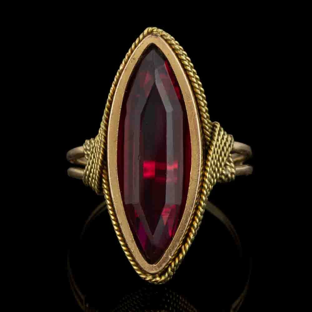 VINTAGE 18K YELLOW GOLD AND RUBY LADY'S RING (1 of 3)
