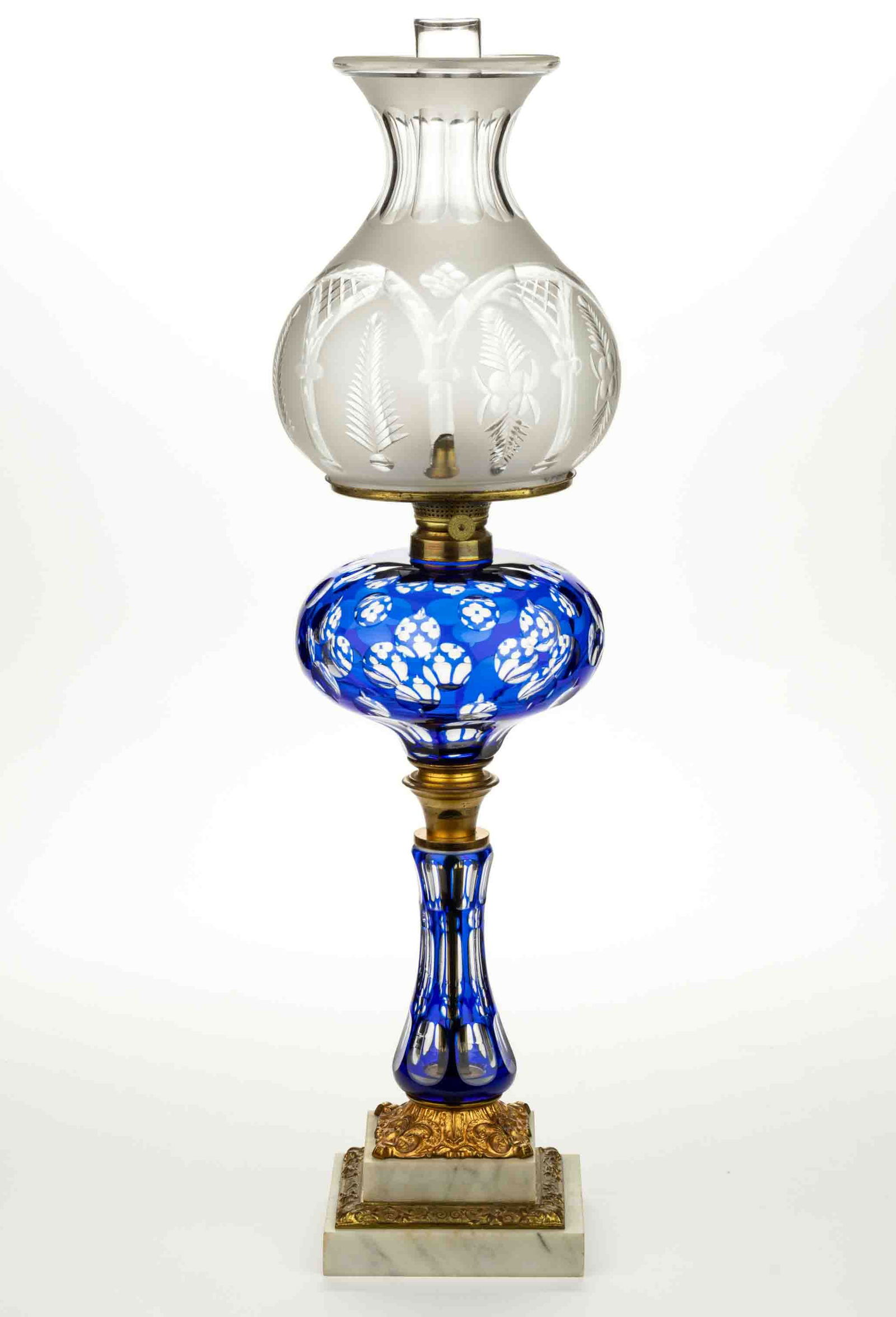 CUT OVERLAY QUATREFOIL AND PUNTY KEROSENE BANQUET STAND LAMP