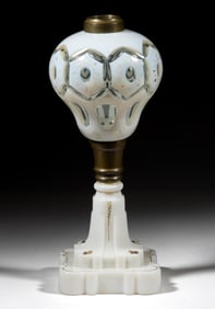 CUT OVERLAY WASHINGTON KEROSENE STAND LAMP