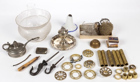 ASSORTED LIGHTING RELATED ARTICLES, UNCOUNTED LOT