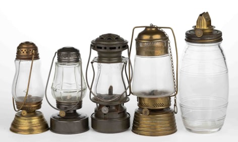 ASSORTED BRASS AND METAL KEROSENE LIGHTING AND LANTERN  ARTICLES, LOT OF FIVE