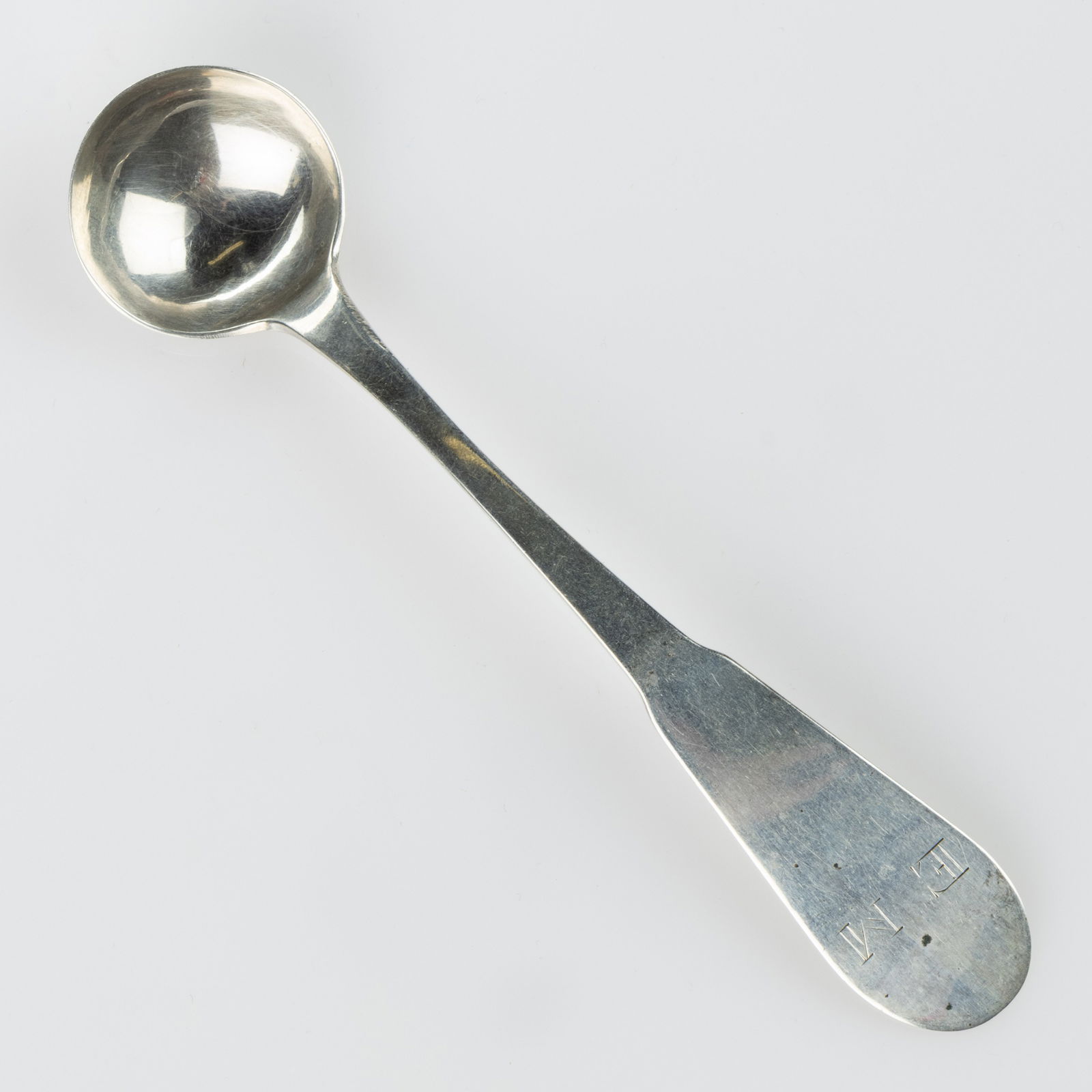 THOMAS PHILLIPS, PARIS, KENTUCKY COIN SILVER MUSTARD SPOON / LADLE (1 of 2)