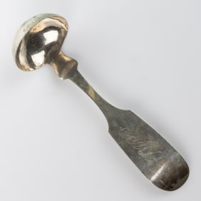 WILLIAM COOPER, CINCINNATI, OHIO OR LOUISVILLE, KENTUCKY COIN SILVER SAUCE LADLE