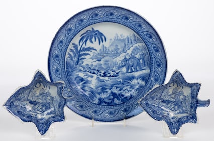 STAFFORDSHIRE TRANSFER-PRINTED INDIAN SPORTING MOTIF CERAMIC TABLE ARTICLES, LOT OF THREE