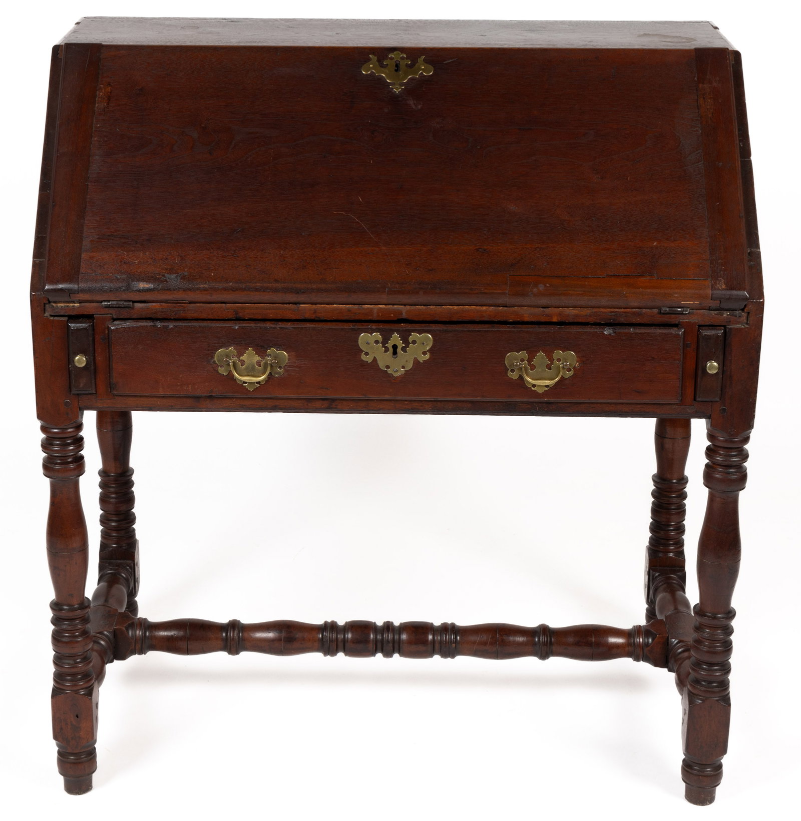 DELAWARE RIVER VALLEY / SOUTHEASTERN PENNSYLVANIA WILLIAM AND MARY WALNUT DESK: DELAWARE RIVER VALLEY / SOUTHEASTERN PENNSYLVANIA WILLIAM AND MARY WALNUT DESK, featuring hinged fall board concealing fitted interior with prospect door flanked by document drawers, small drawers and