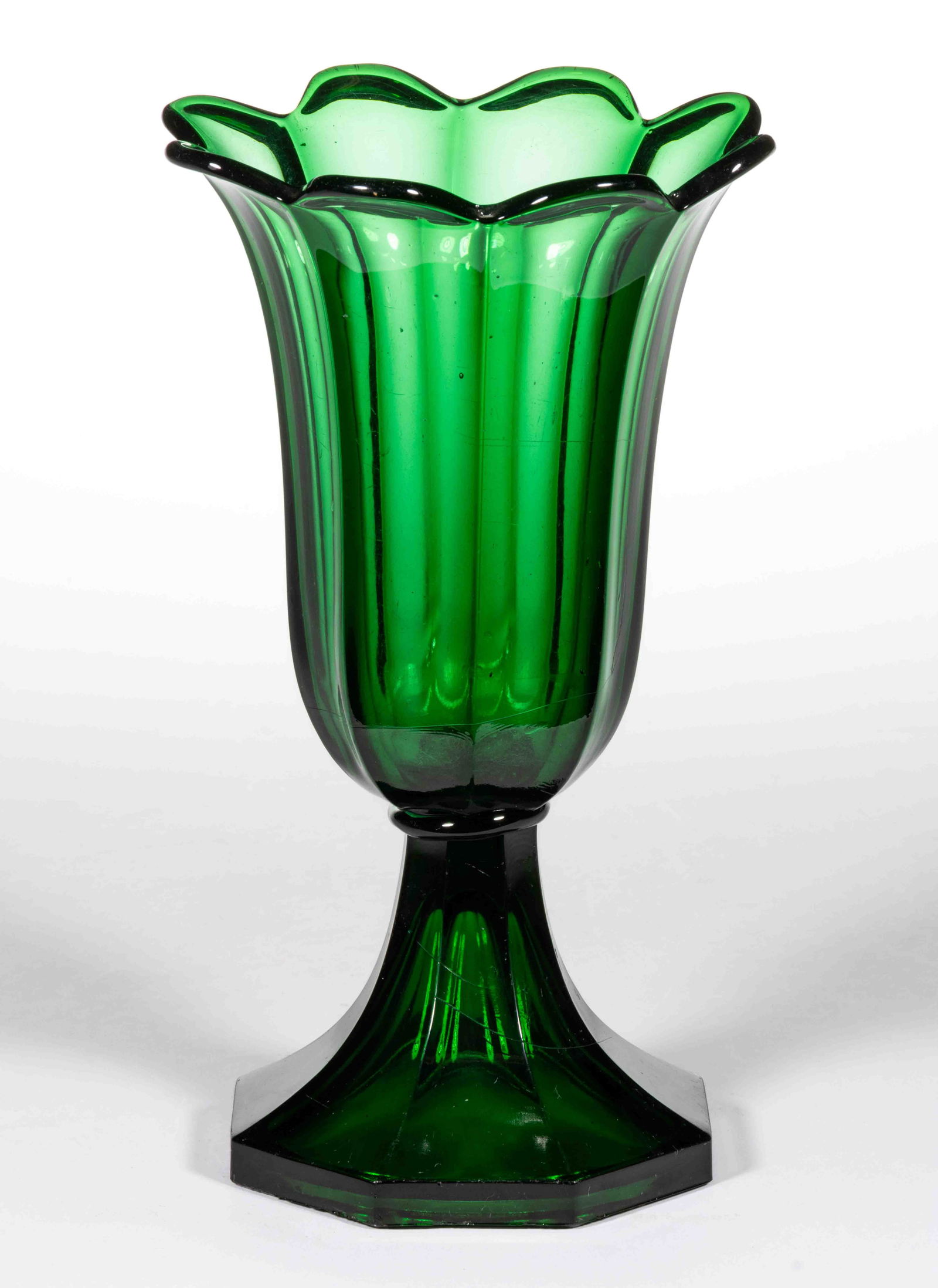 PRESSED SANDWICH TULIP VASE (1 of 1)