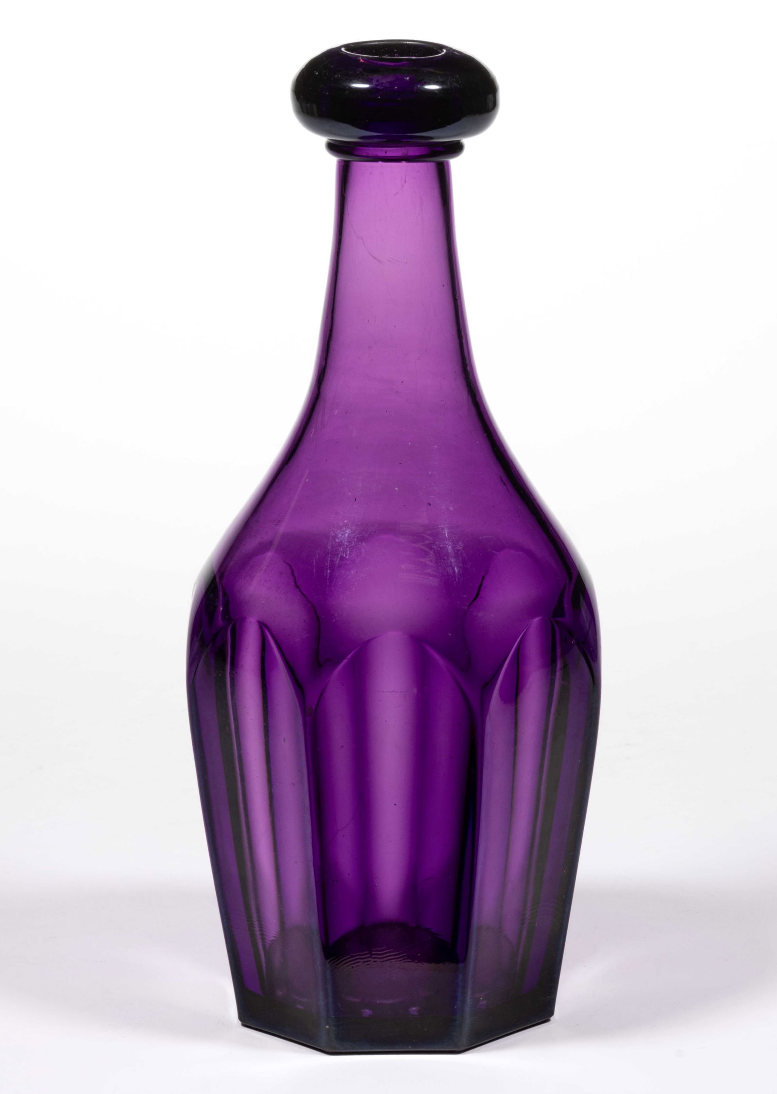 PRESSED EIGHT-FLUTE QUART BAR DECANTER (1 of 1)