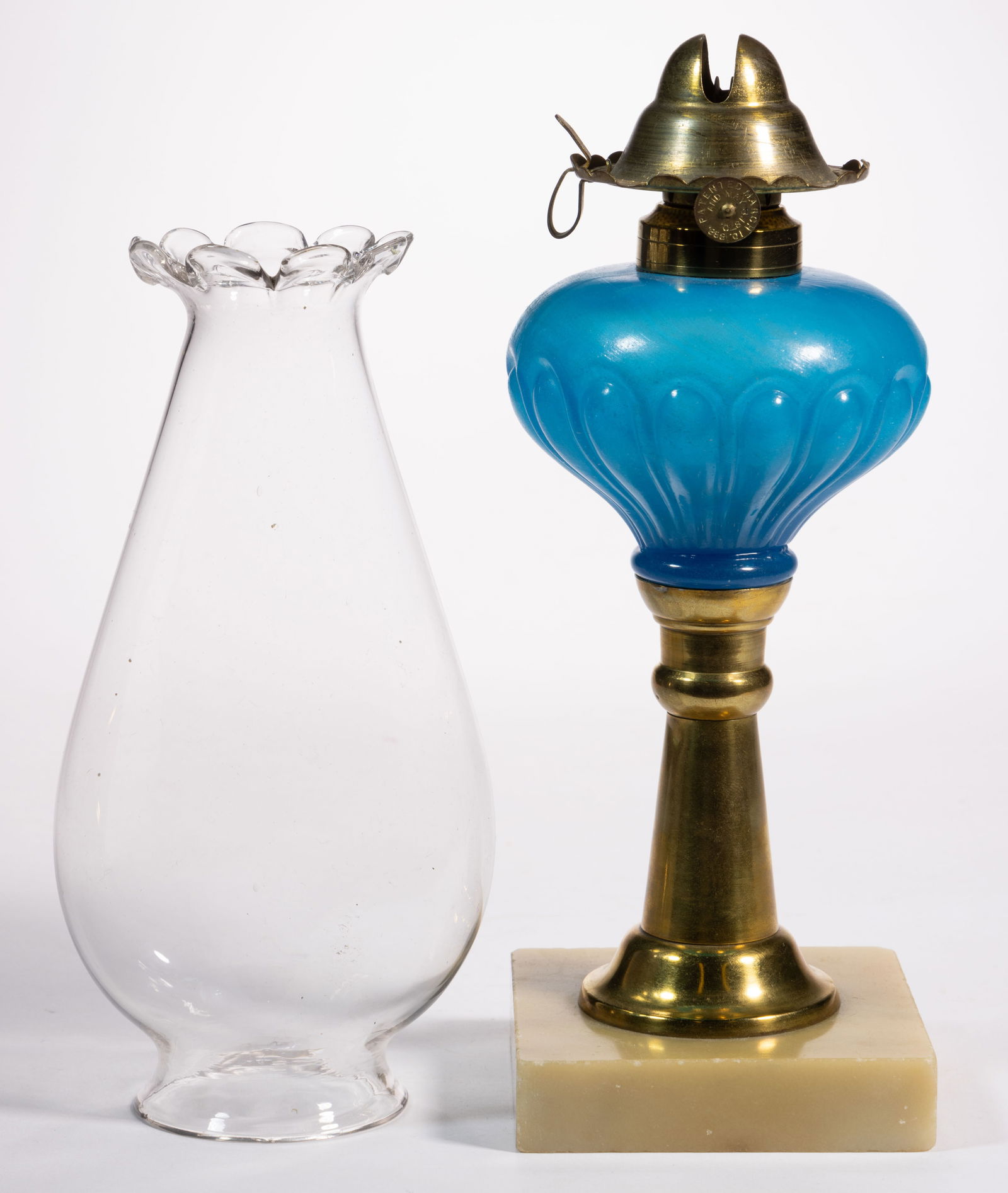 ATTERBURY LOOP KEROSENE STAND LAMP (1 of 1)