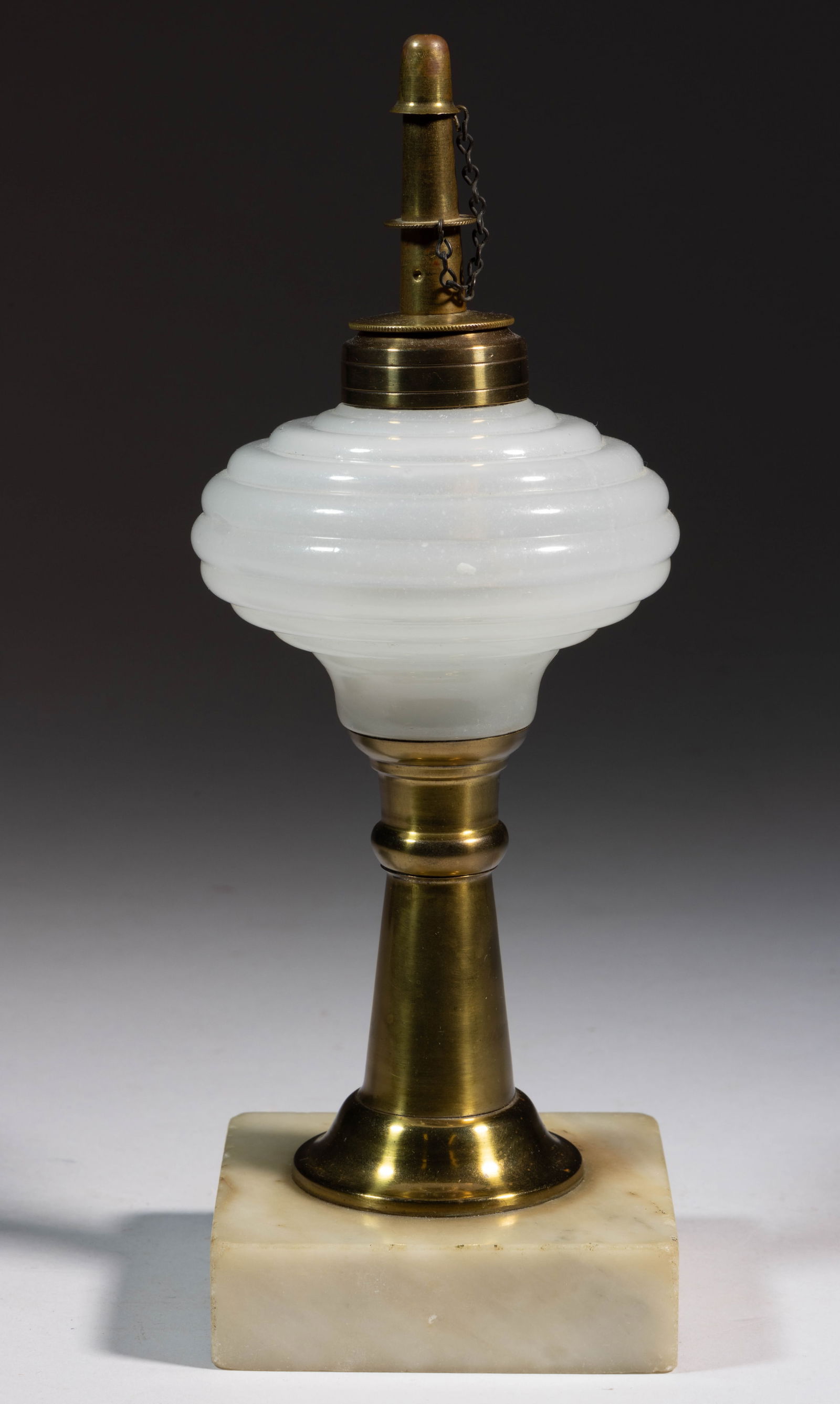 BLOWN-MOLDED BEEHIVE / RING FONT KEROSENE STAND LAMP (1 of 2)