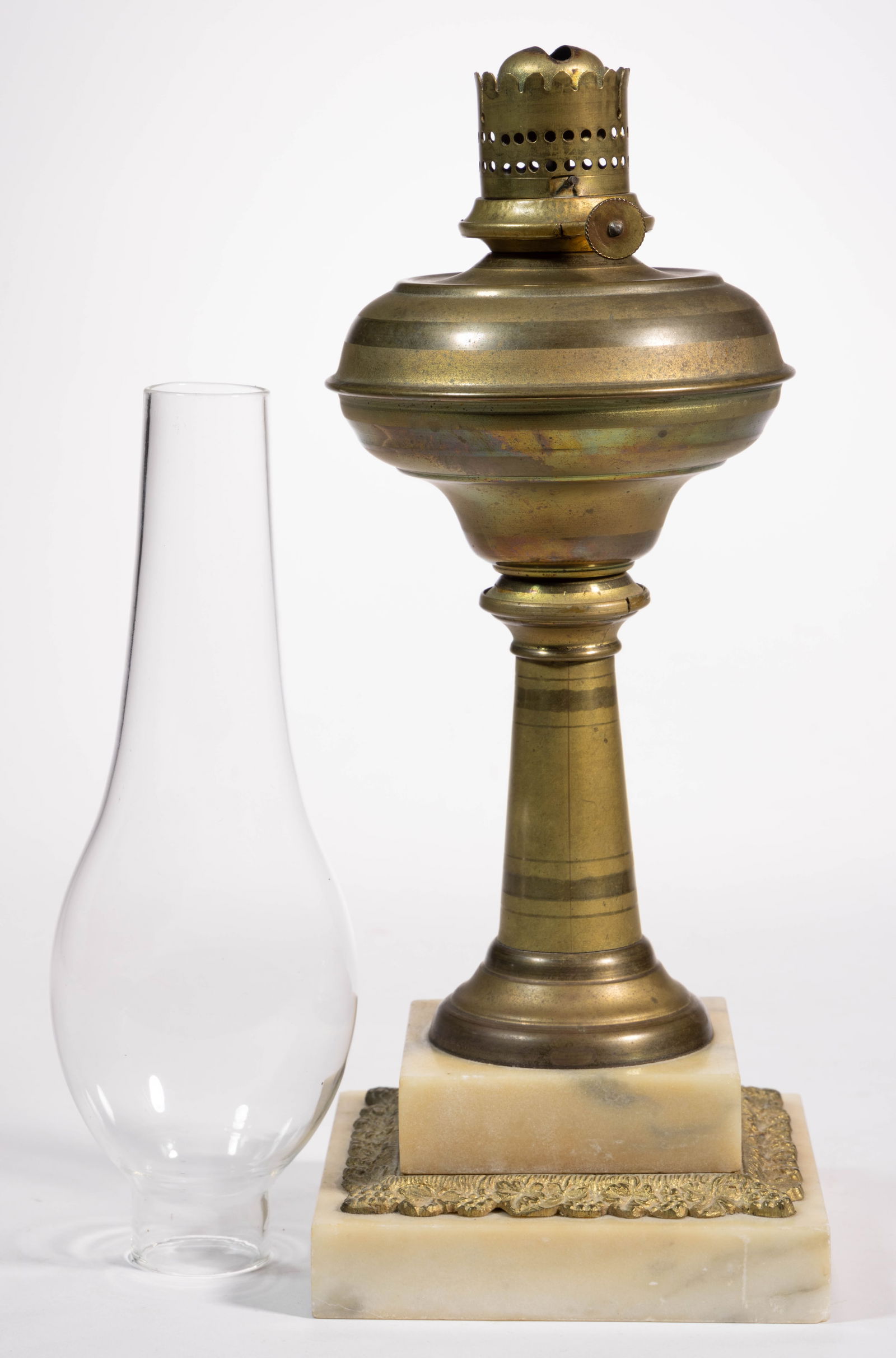 UNMARKED VIENNA BURNER AND BRASS KEROSENE STAND LAMP (1 of 2)