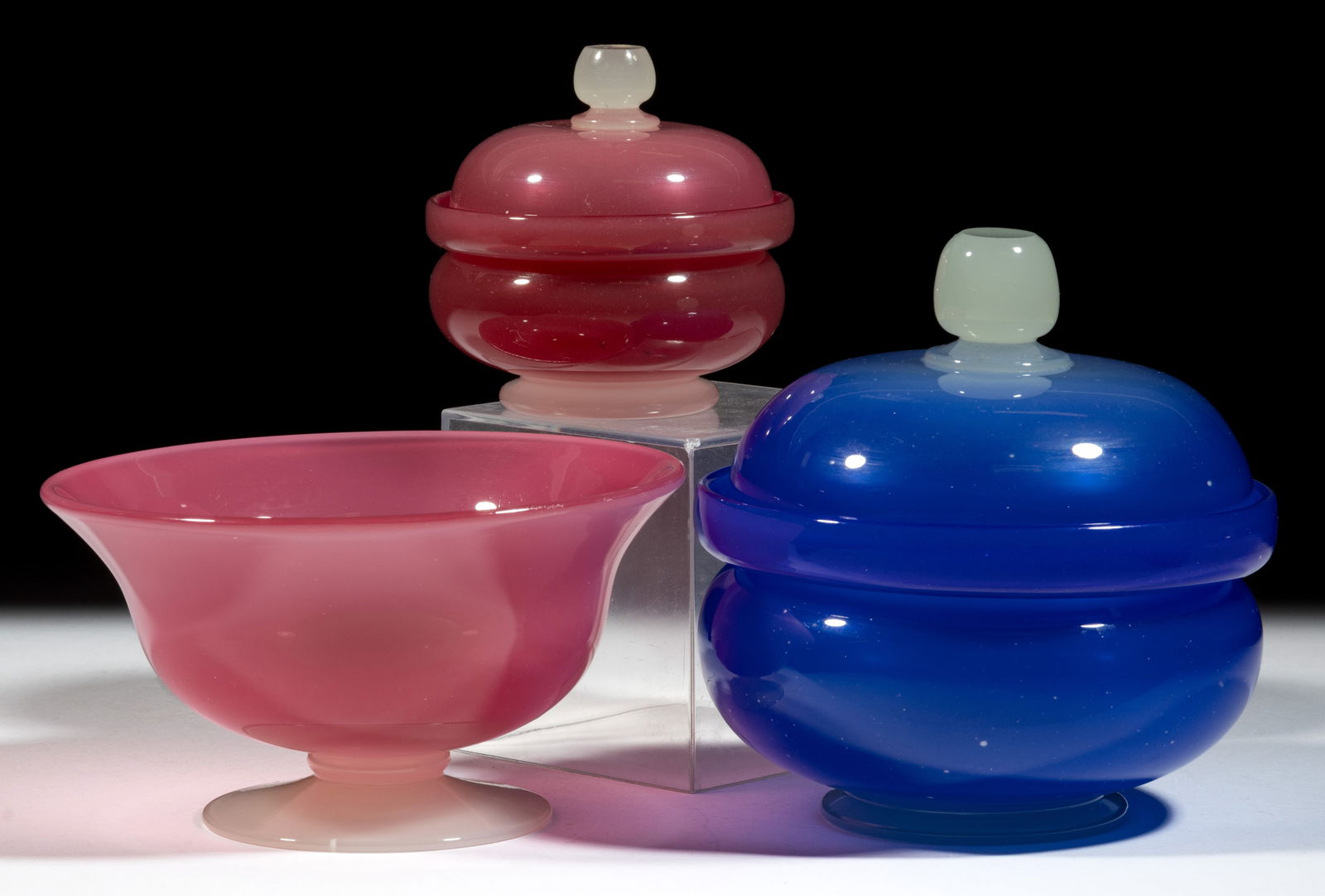 STEVENS & WILLIAMS ALABASTER ART GLASS TABLE ARTICLES, LOT OF THREE (1 of 1)