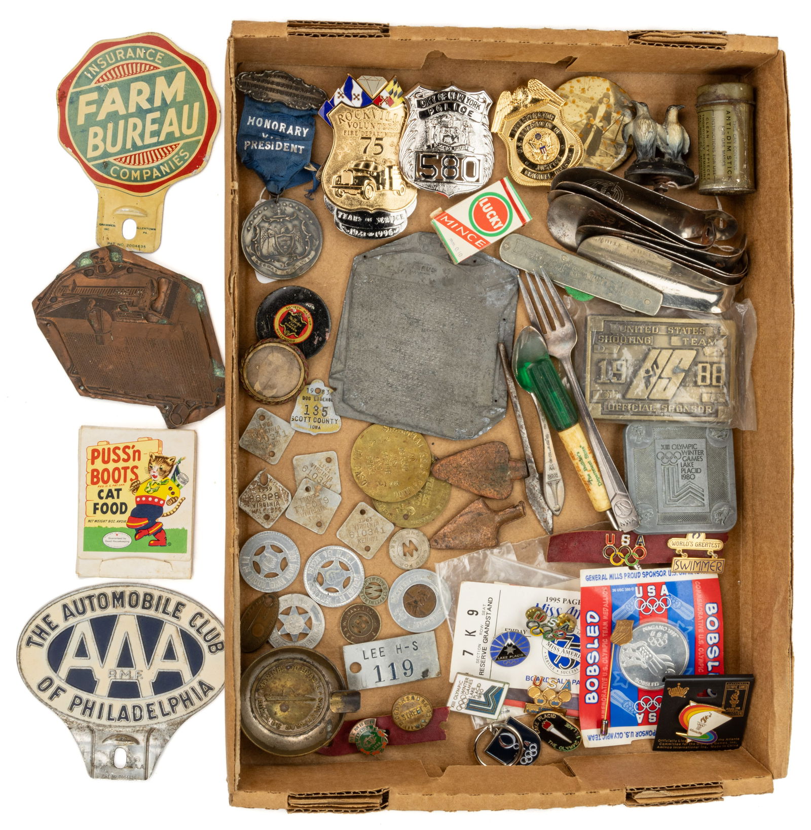 ASSORTED ADVERTISING AND SPORTING ARTICLES, UNCOUNTED LOT (1 of 1)