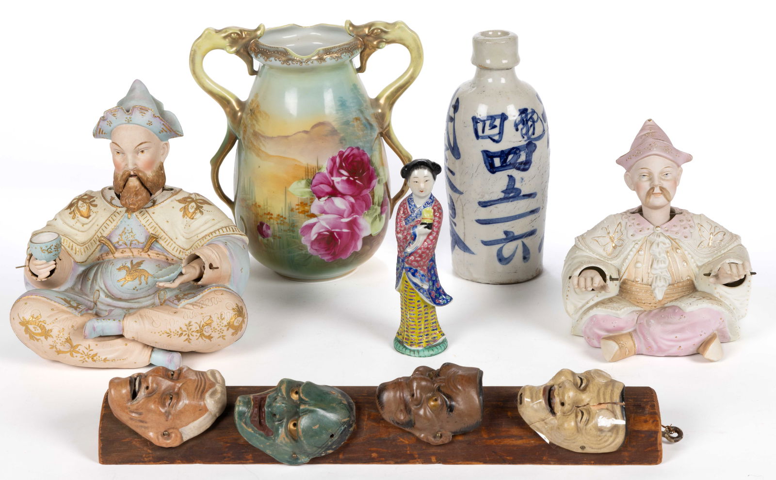 CHINESE AND JAPANESE PORCELAIN AND STONEWARE ARTICLES, LOT OF SIX (1 of 6)