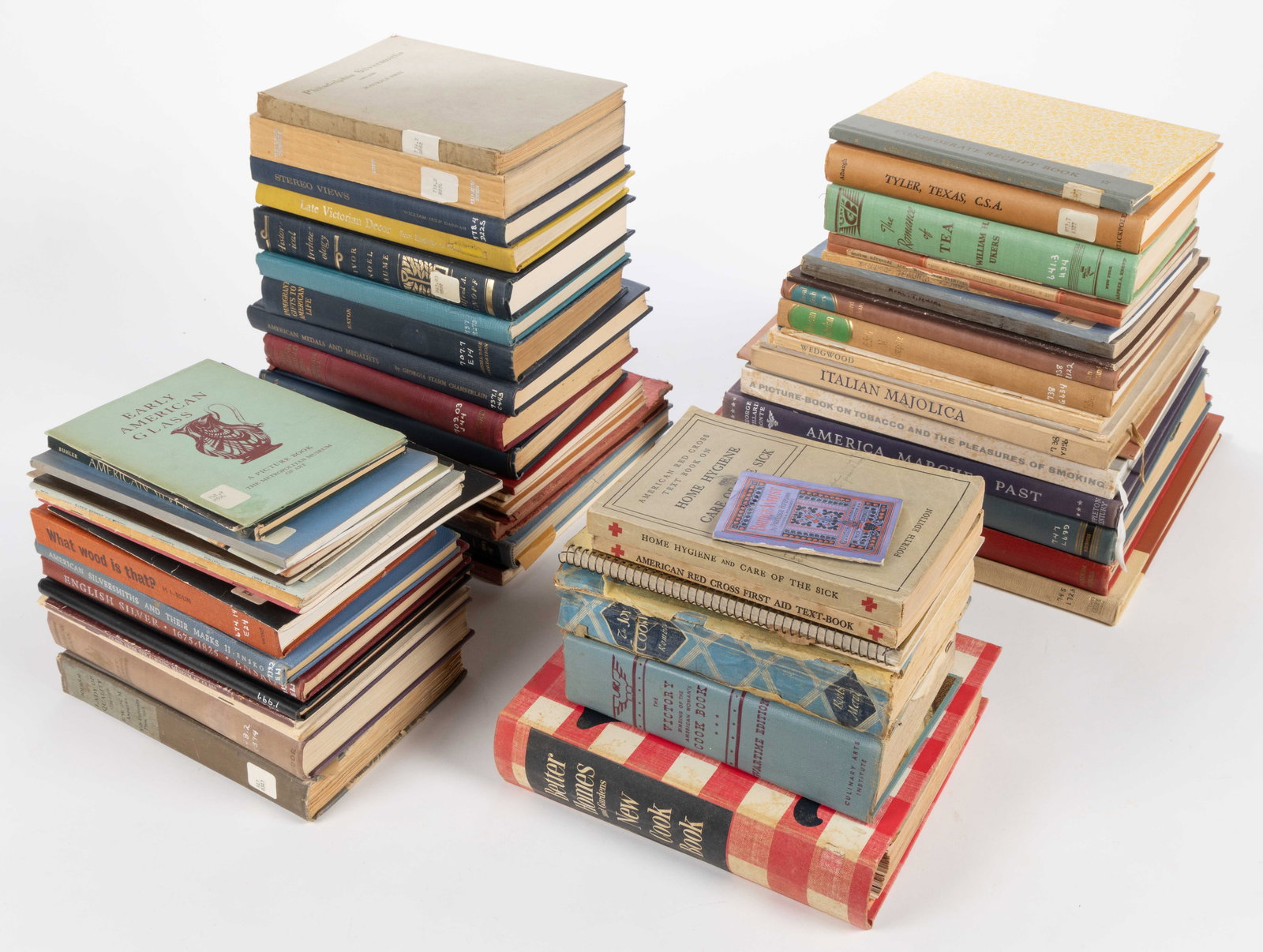 ASSORTED ANTIQUES REFERENCE AND OTHER NON-FICTION VOLUMES, UNCOUNTED LOT (1 of 1)