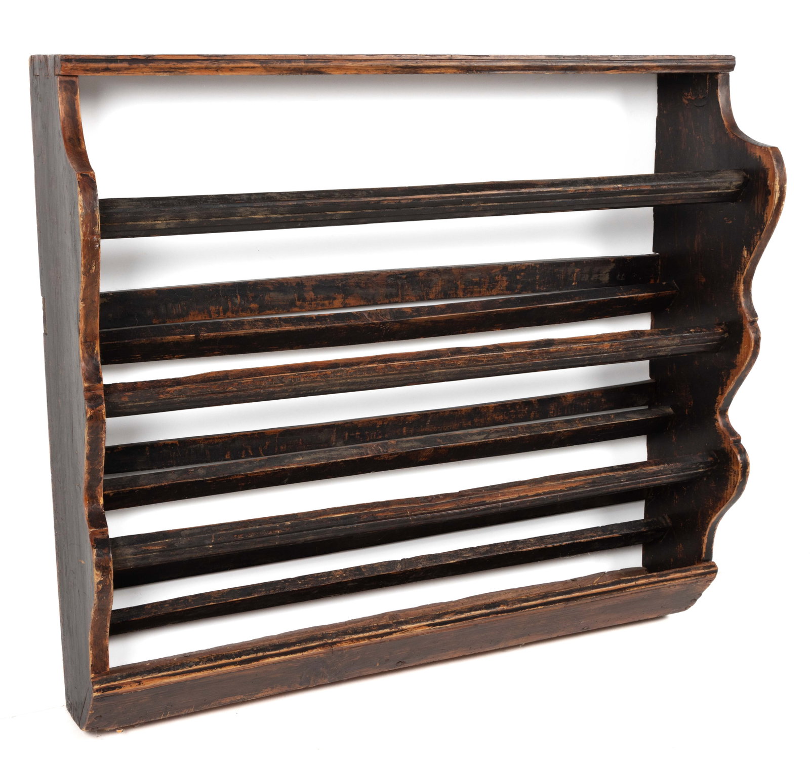 COUNTRY PAINTED PINE HANGING WALL SHELF: COUNTRY PAINTED PINE HANGING WALL SHELF, dovetailed construction, the applied molded cornice above four plate rail shelves. Retains an old painted surface. 19th century. 33" HOA, 37 1/4" WOA