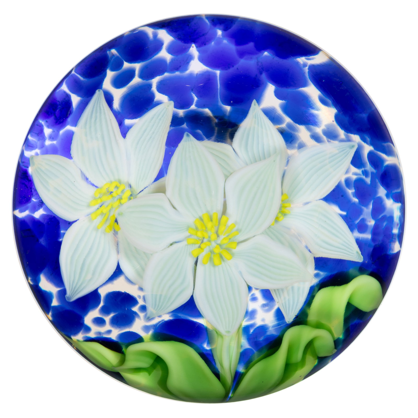 GREG HELD (AMERICAN, 1951-1999) COMPOUND DAISIES LAMPWORK STUDIO ART GLASS PAPERWEIGHT: GREG HELD (AMERICAN, 1951-1999) COMPOUND DAISIES LAMPWORK STUDIO ART GLASS PAPERWEIGHT, compound example, having a six-petal white Daisy to the forefront and two matching blossoms to the background, e