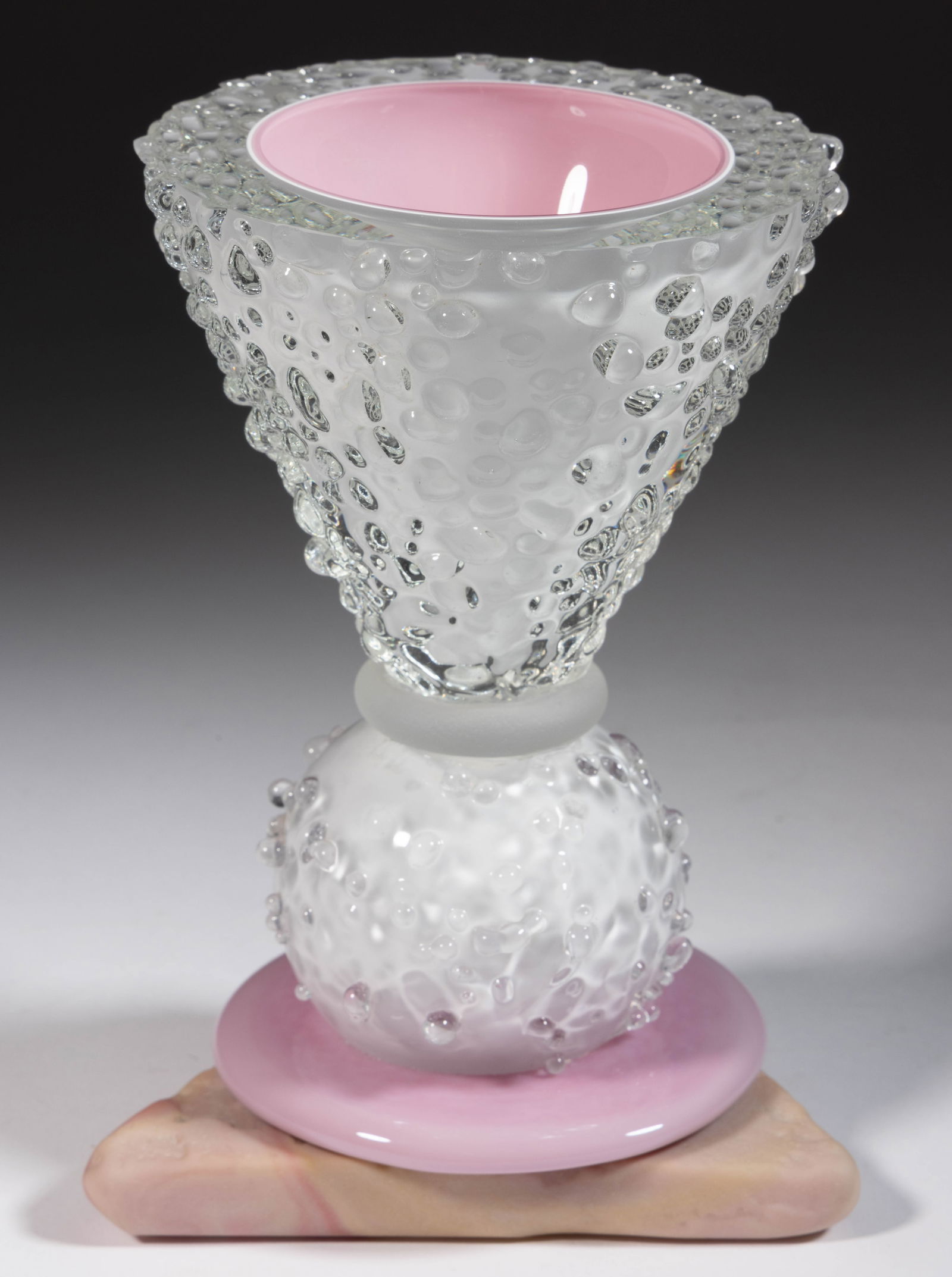 MOLLY STONE (AMERICAN, B. 1950) ABSTRACT TEXTURED STUDIO ART GLASS VASE (1 of 3)