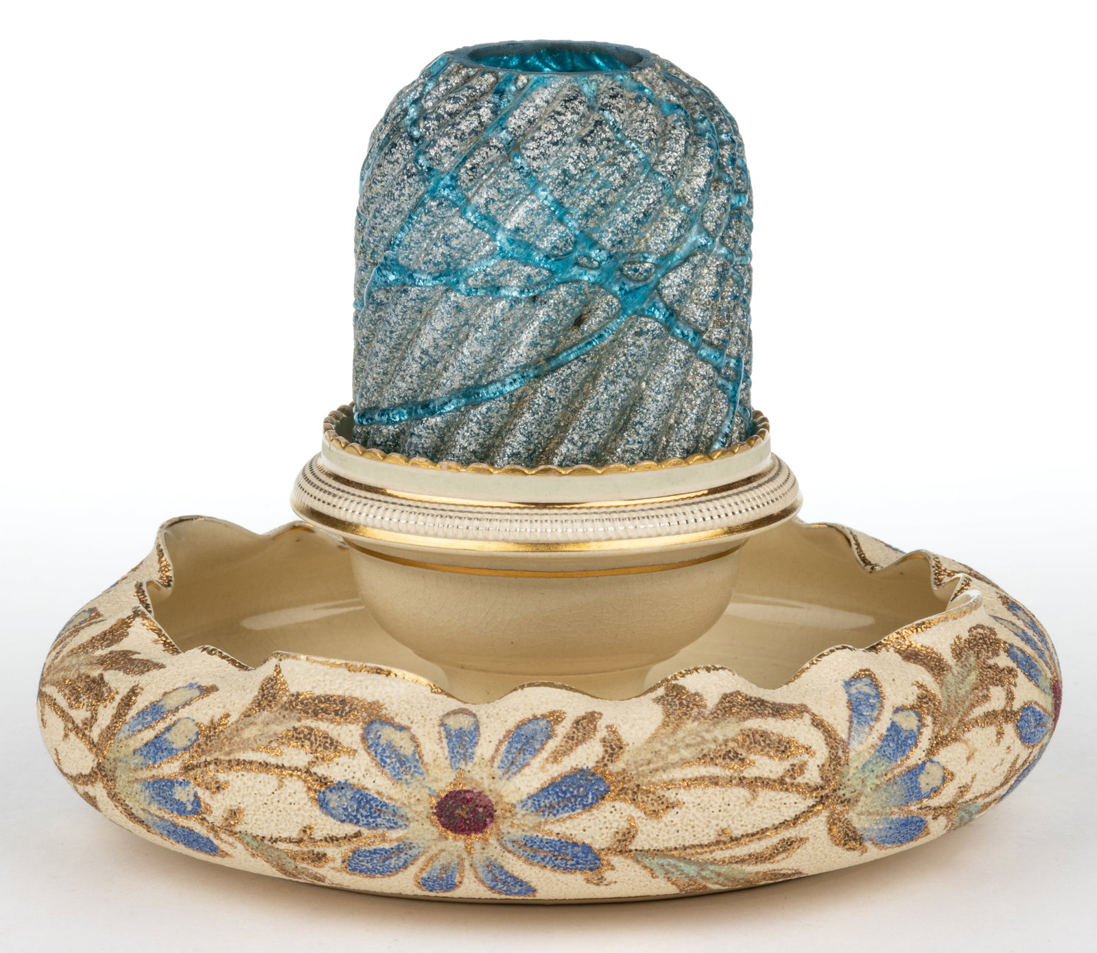 RIBBED SWIRL EMBOSSED WITH FRIT AND ENGLISH CERAMIC FAIRY LAMP: RIBBED SWIRL EMBOSSED WITH FRIT AND ENGLISH CERAMIC FAIRY LAMP, cased blue with silver frit/overshot and spiraling blue threads, pyramid-size dome, two-part construction comprising the 