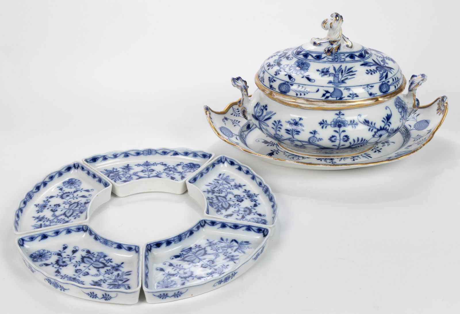 GERMAN MEISSEN AND MEISSEN-STYLE PORCELAIN "BLUE ONION" TABLE ARTICLES, LOT OF SEVEN (1 of 6)