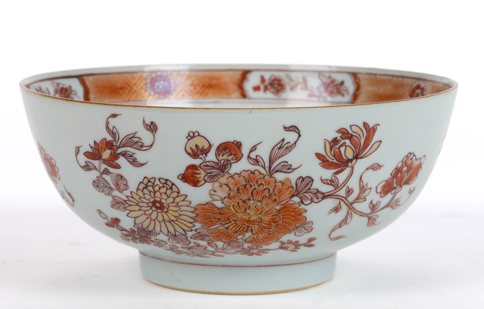 CHINESE EXPORT PORCELAIN RED AND GOLD / ROUGE DE FER BOWL (1 of 4)