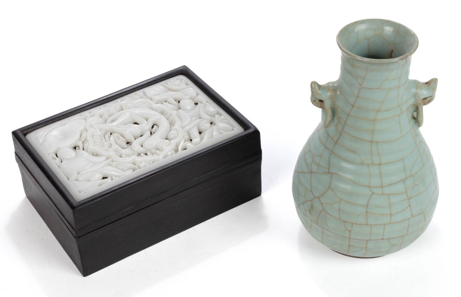 ASSORTED CHINESE ARTICLES, LOT OF TWO (1 of 7)