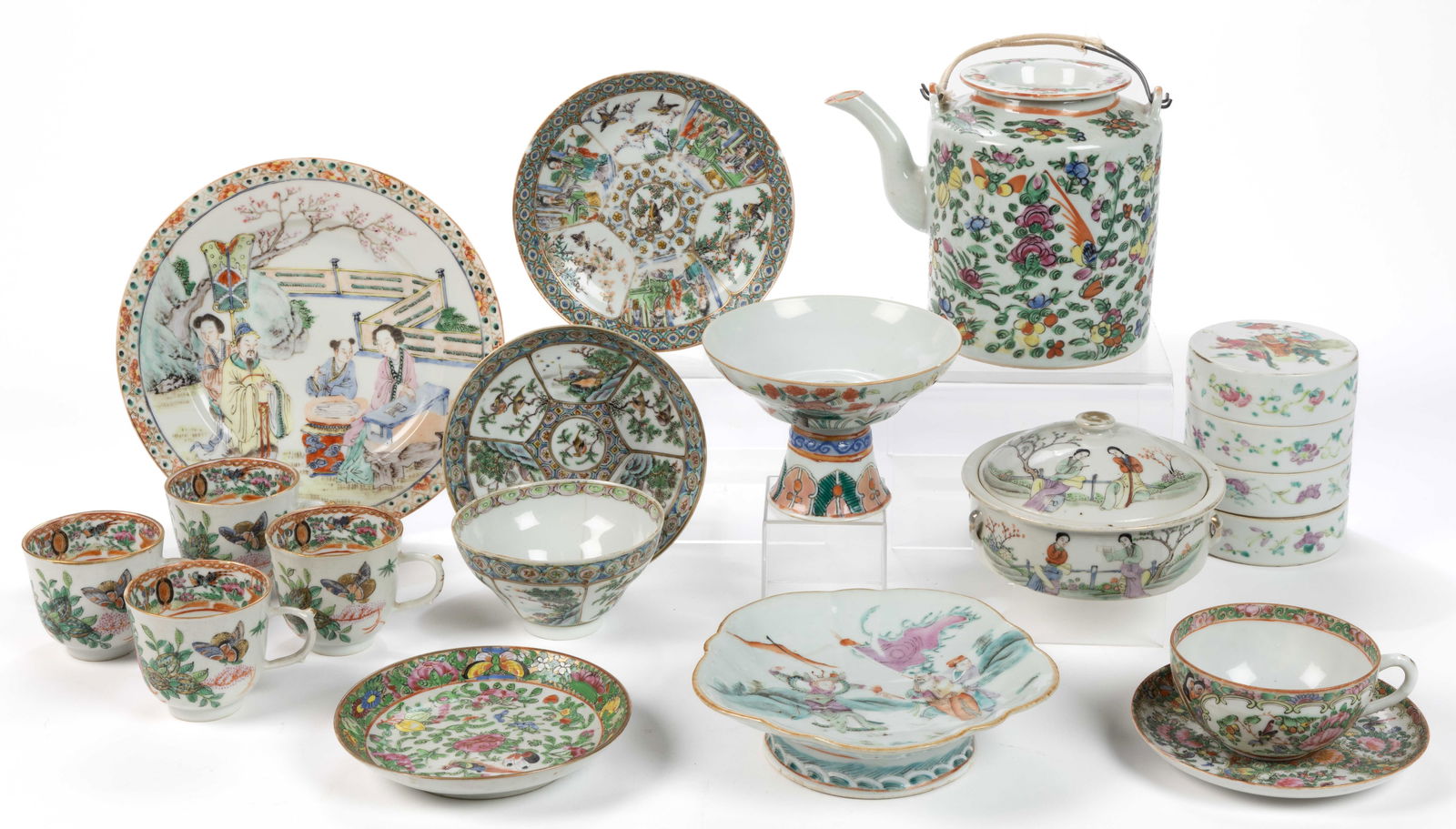 CHINESE EXPORT PORCELAIN FAMILLE ROSE TEA AND TABLE ARTICLES, LOT OF 16 (1 of 1)