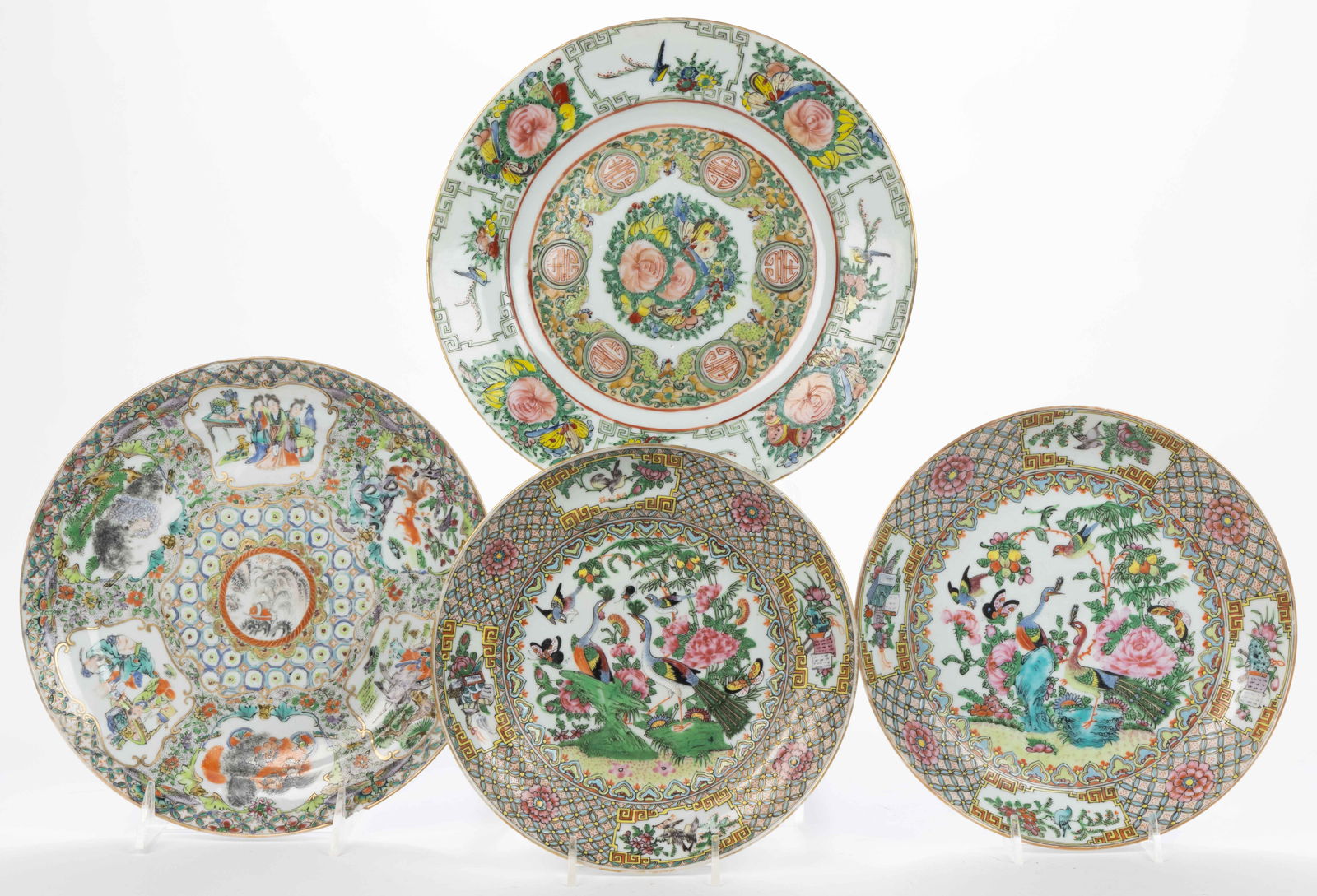 CHINESE EXPORT PORCELAIN FAMILLE ROSE PLATES, LOT OF FOUR (1 of 2)