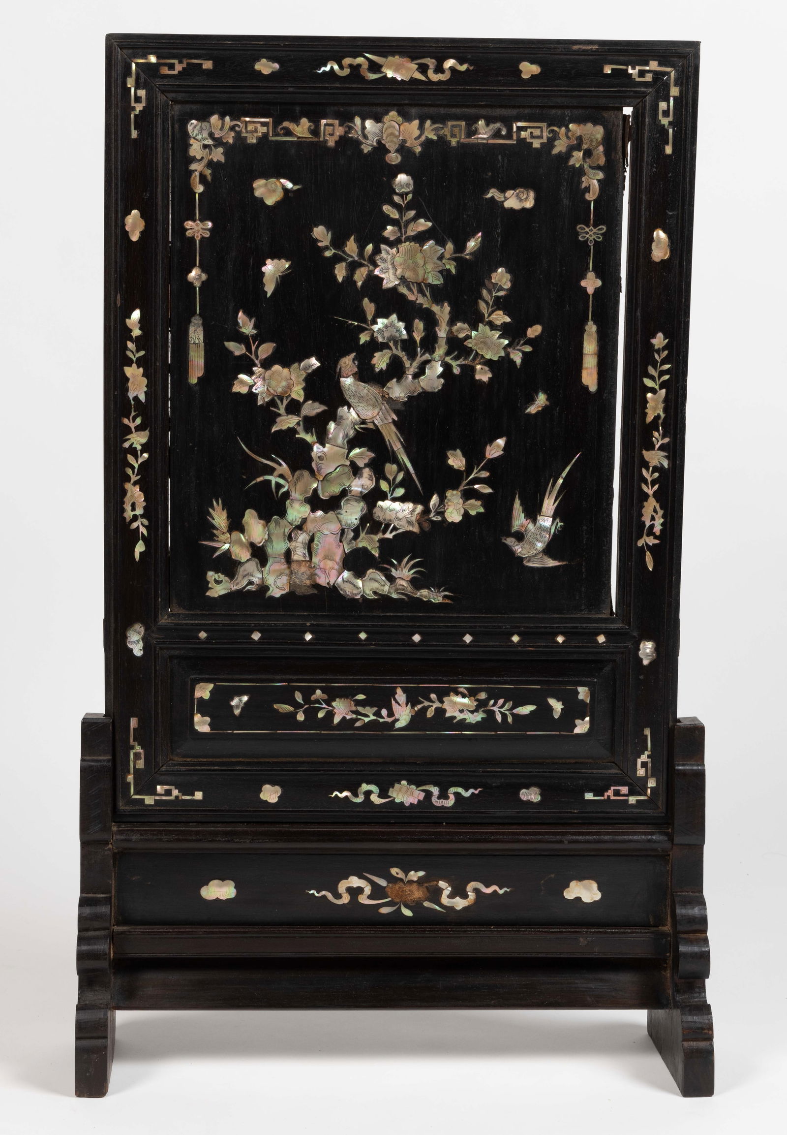 CHINESE CARVED ROSEWOOD MOTHER-OF-PEARL INLAID TABLE SCREEN (1 of 3)