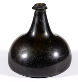 ENGLISH FREE-BLOWN BLACK GLASS ONION / UTILITY BOTTLE