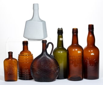 ASSORTED WHISKEY / LIQUOR BOTTLES AND FLASKS, LOT OF SEVEN