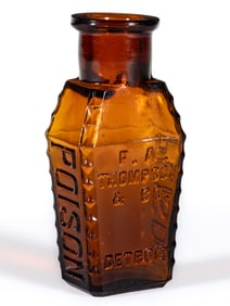 F.A. THOMPSON & CO., DETROIT, COFFIN-FORM KU-4 POISON BOTTLE