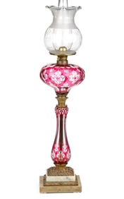 CUT OVERLAY QUATREFOIL AND SPIKED OVALS KEROSENE BANQUET STAND LAMP