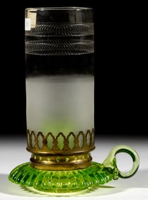 PRESSED RIBBED CHAMBERSTICK