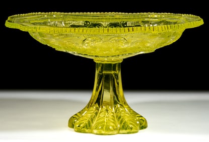 PRESSED LACY PRINCESS FEATHER MEDALLION AND BASKET OF FLOWERS COMPOTE / DISH ON FOOT